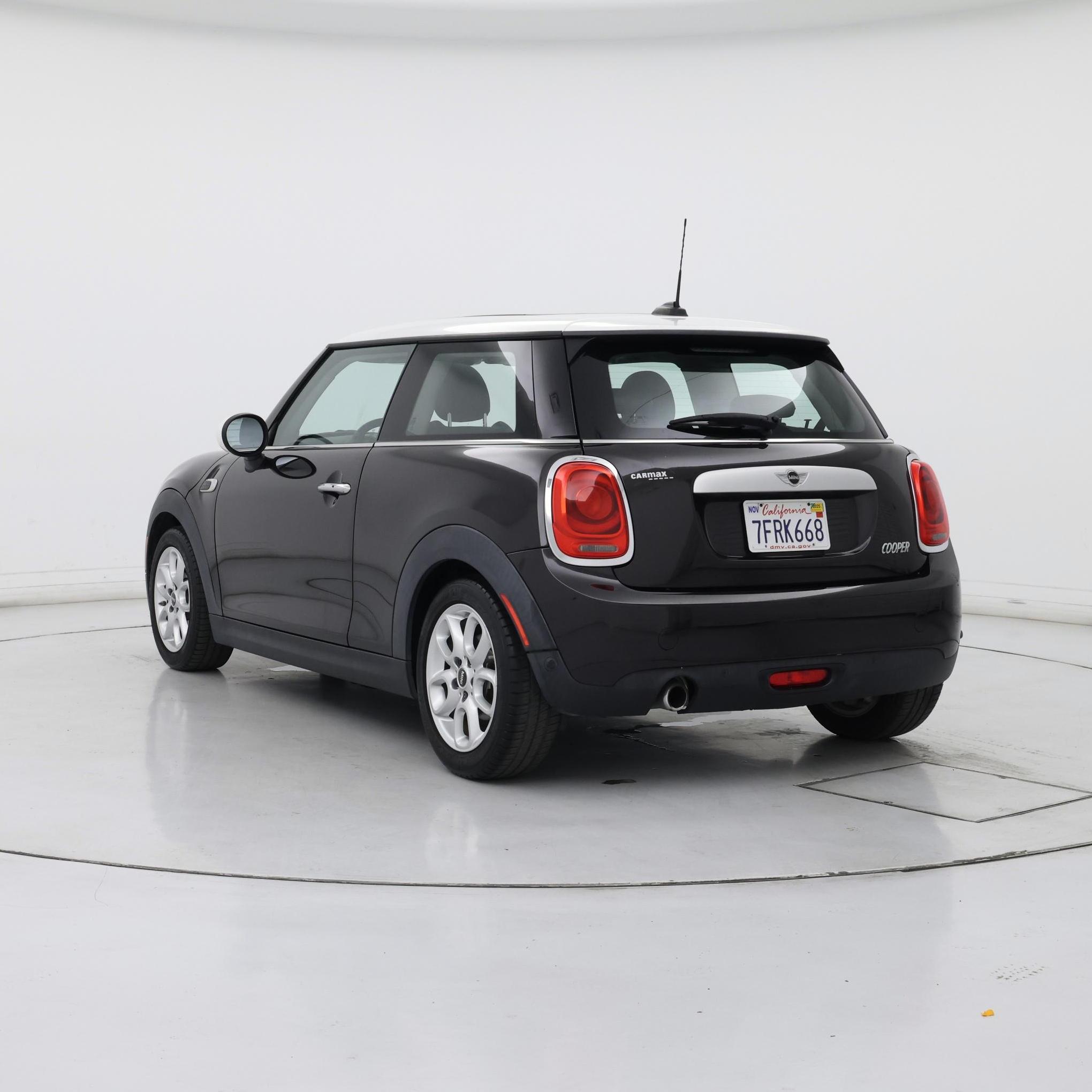 Thumbnail: 2015 MINI Cooper Hardtop - 2