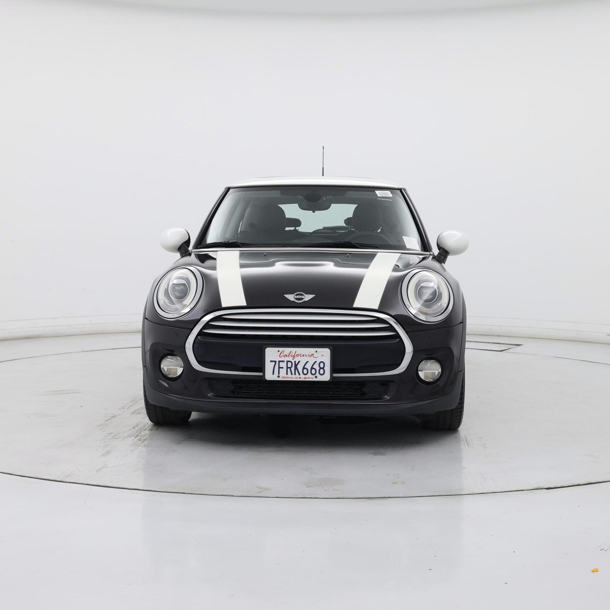Thumbnail: 2015 MINI Cooper Hardtop - 5
