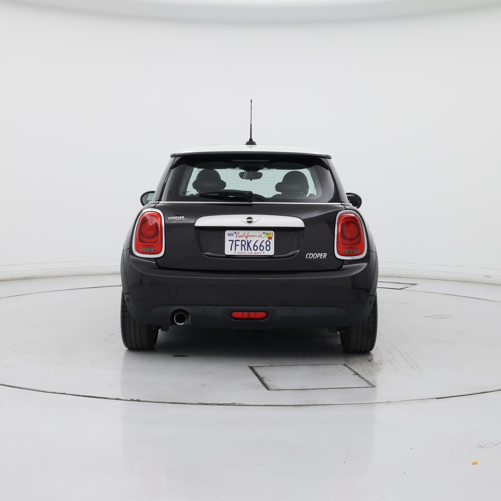 Thumbnail: 2015 MINI Cooper Hardtop - 6