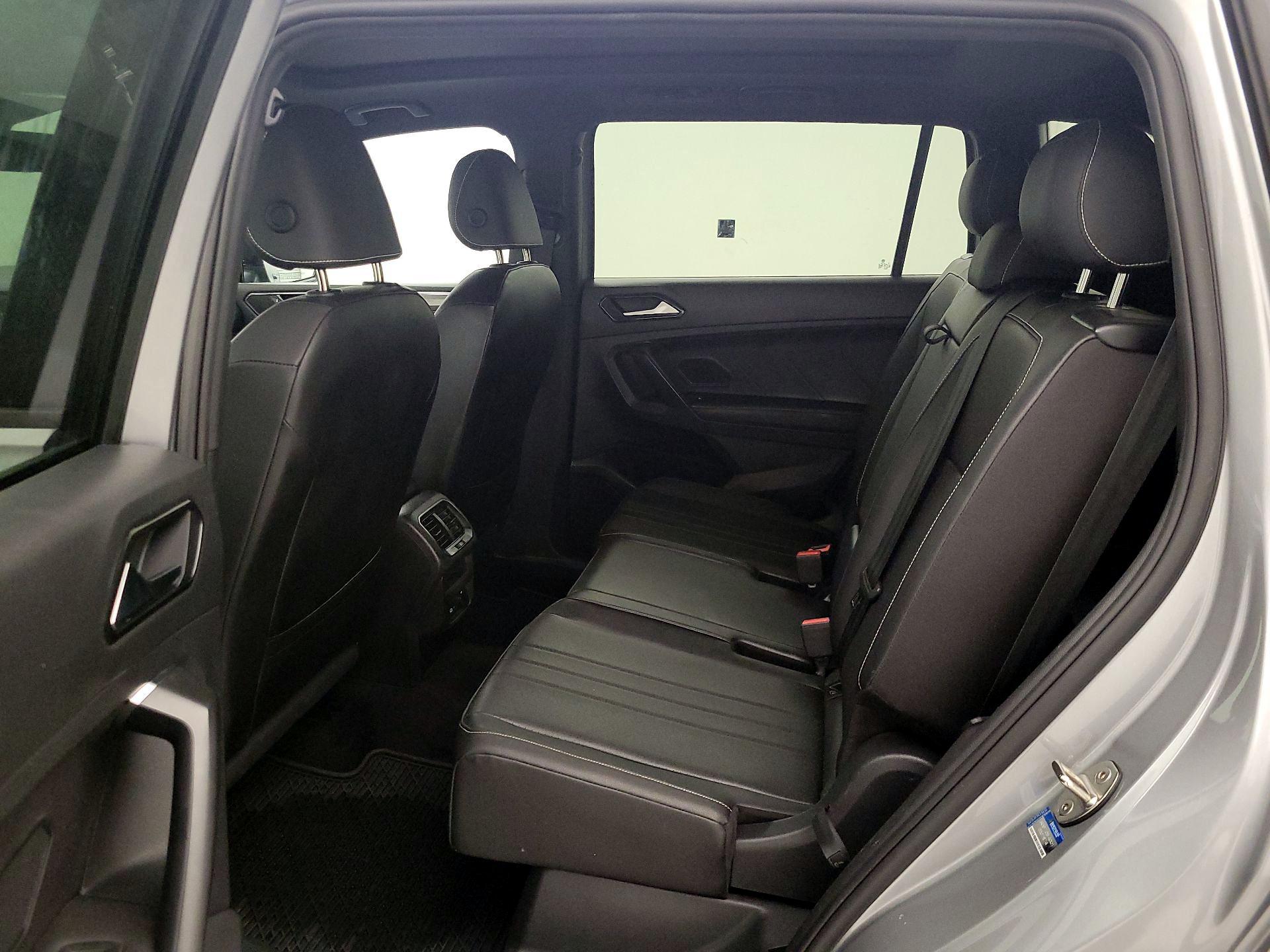 Thumbnail: 2023 Volkswagen Tiguan - 19