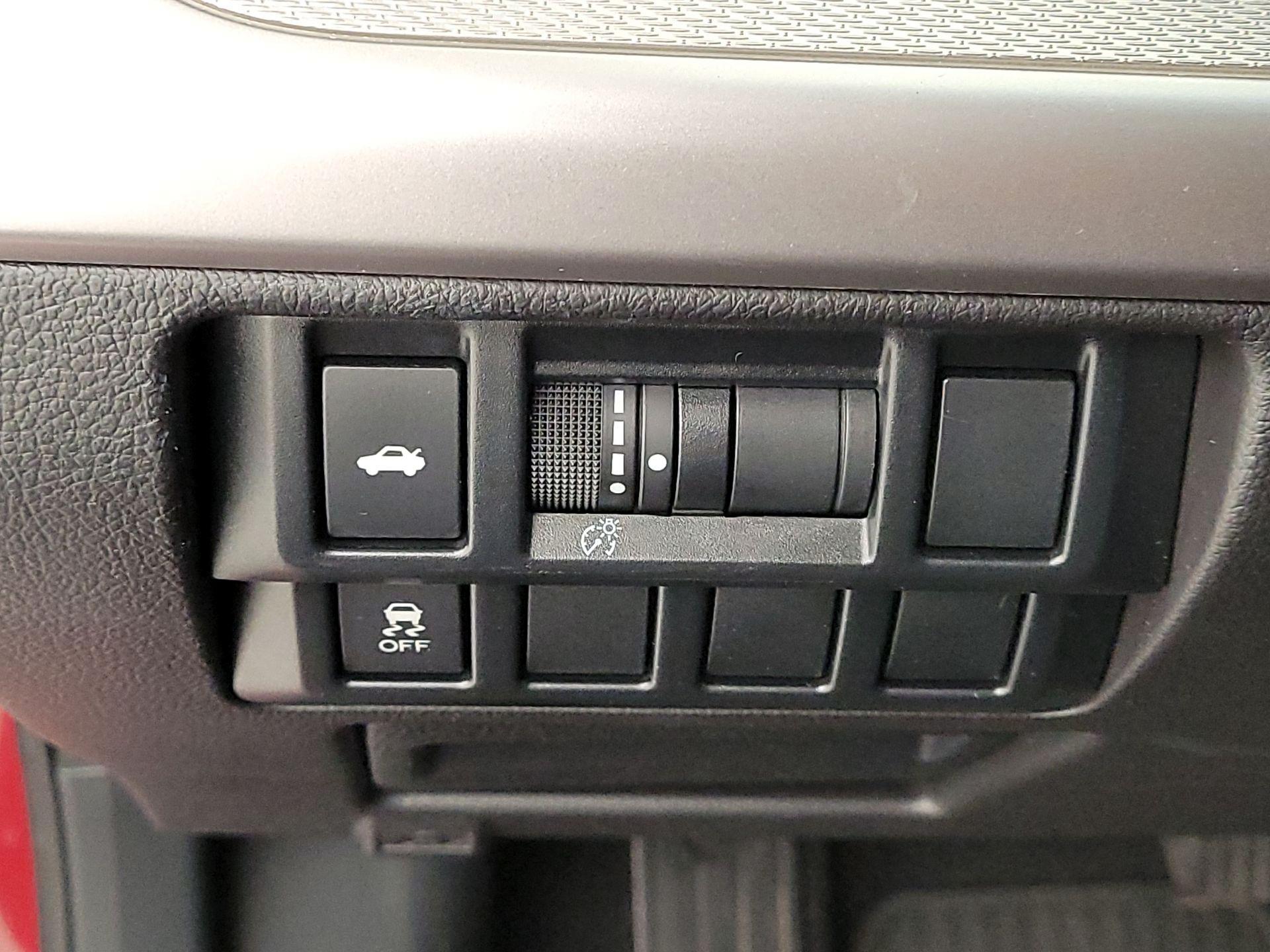 Thumbnail: 2016 Subaru Legacy - 13