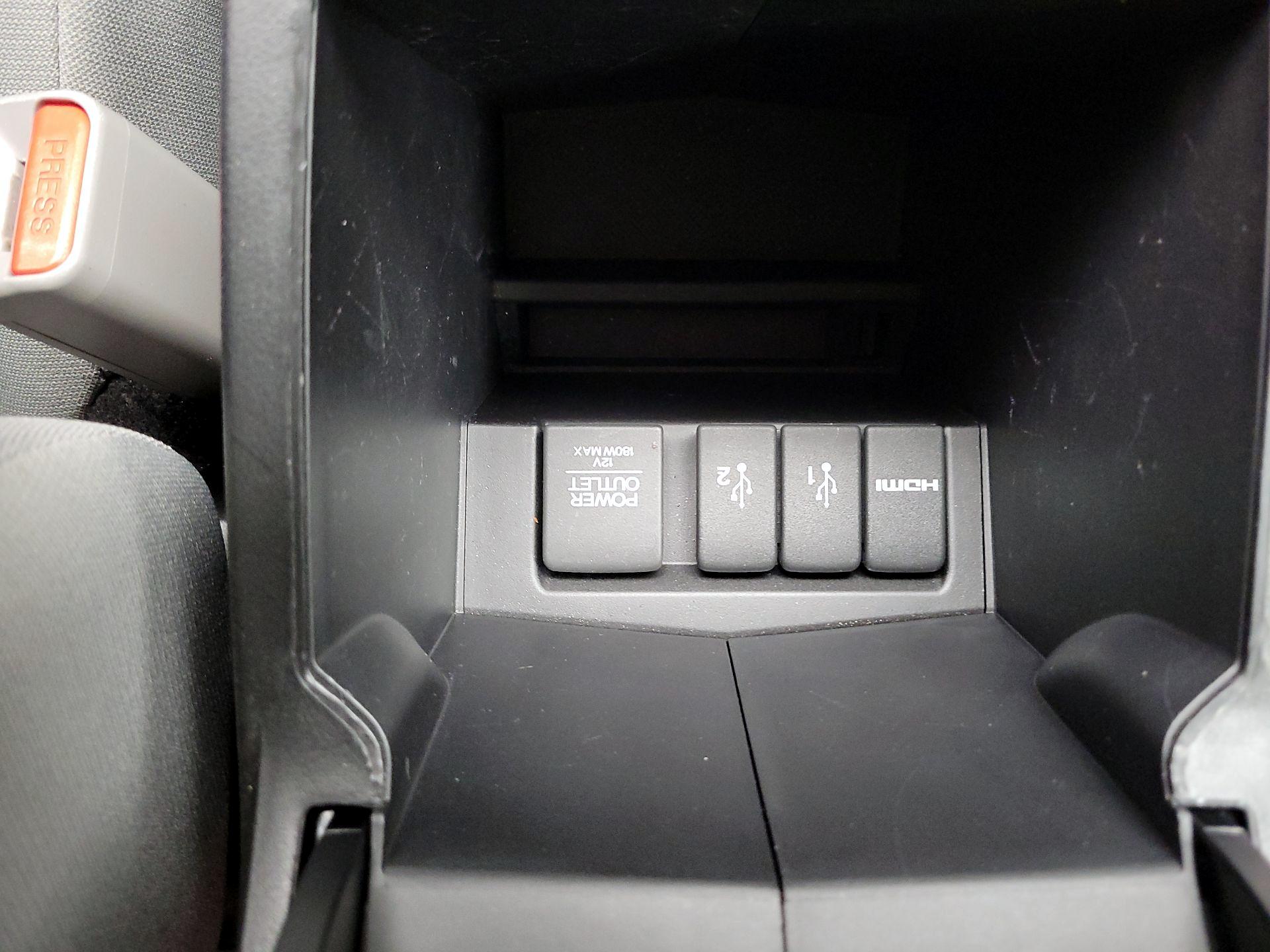 Thumbnail: 2015 Honda CR-V - 18
