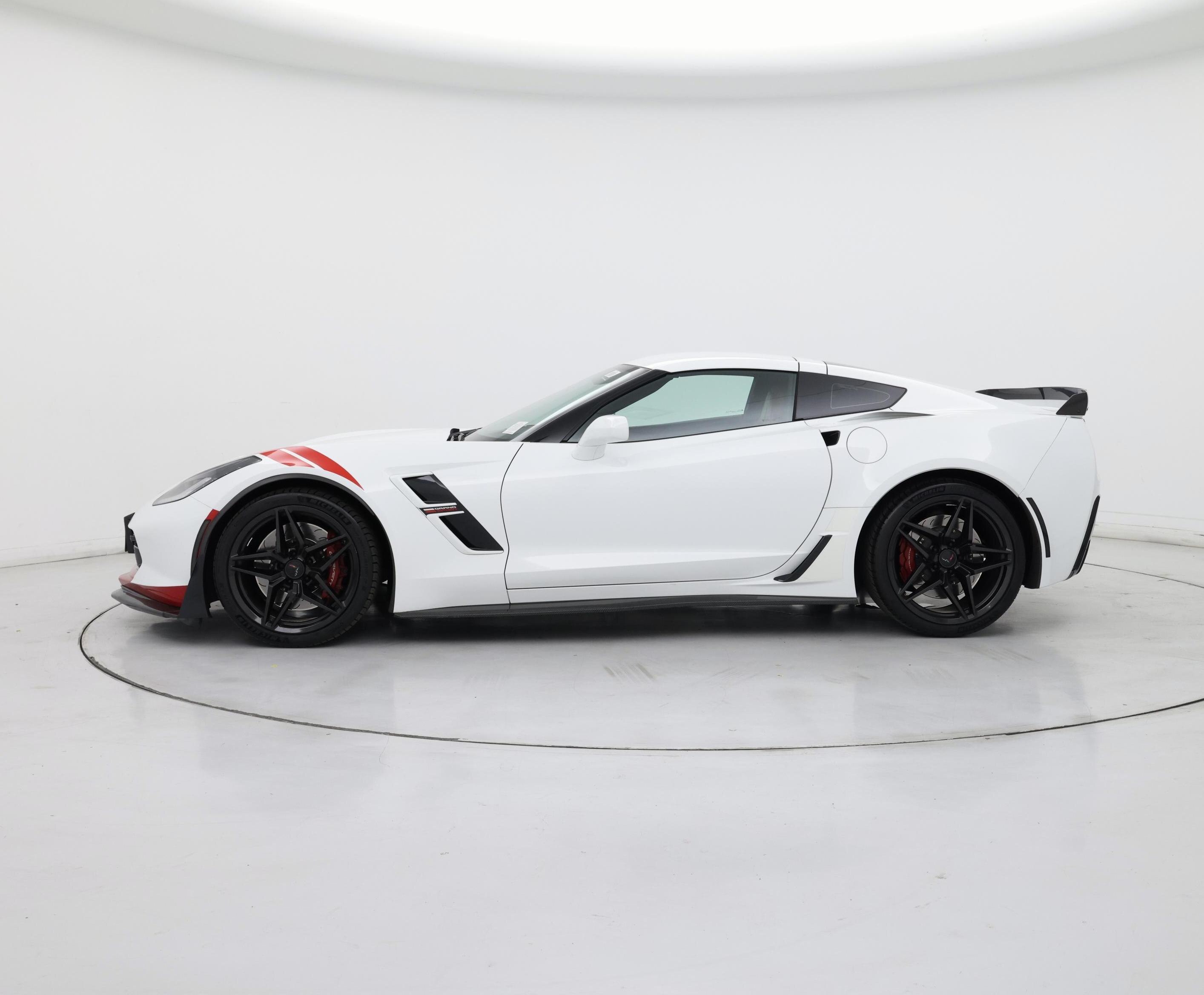 Thumbnail: 2017 Chevrolet Corvette - 3