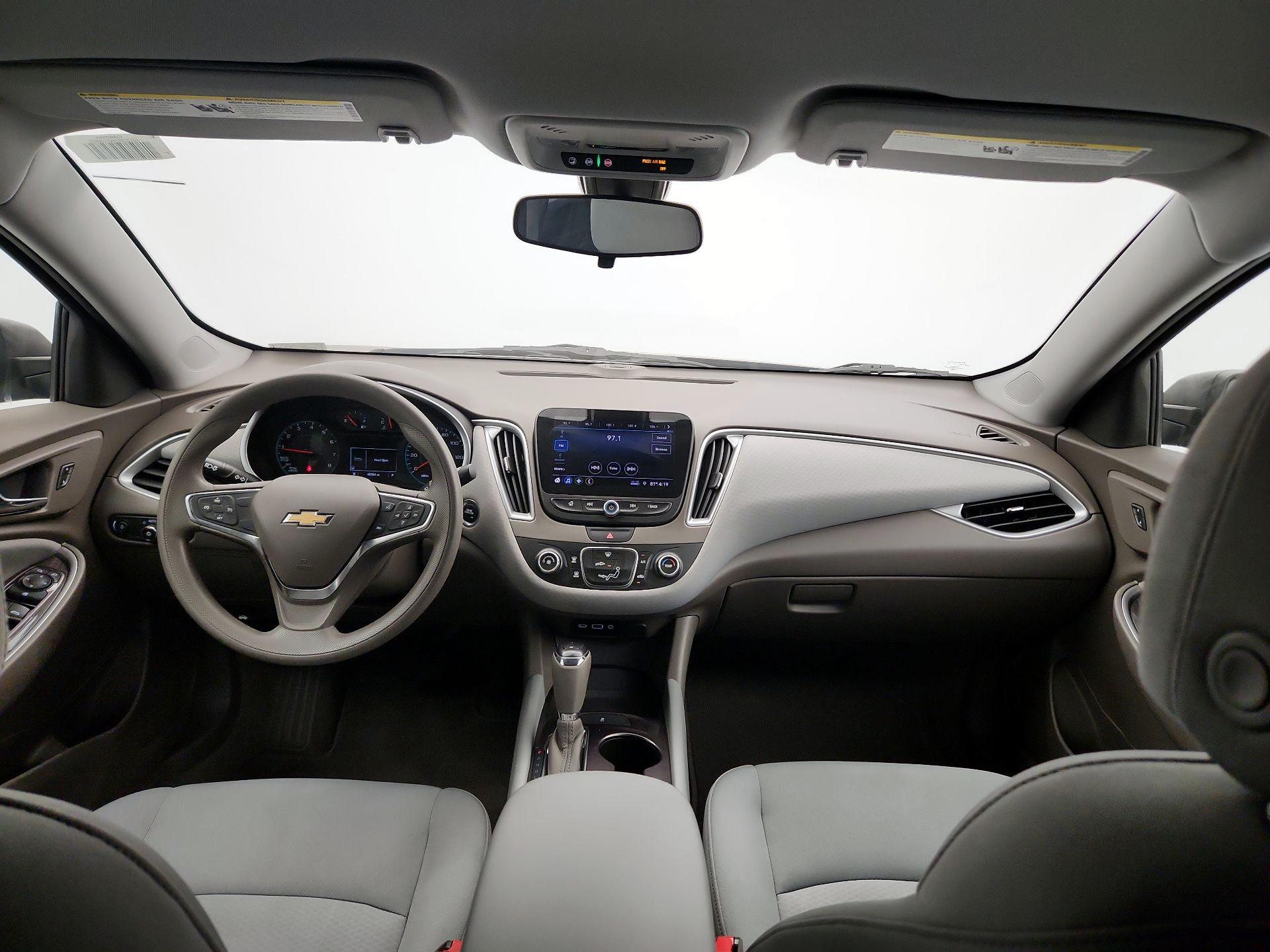 Thumbnail: 2019 Chevrolet Malibu - 9