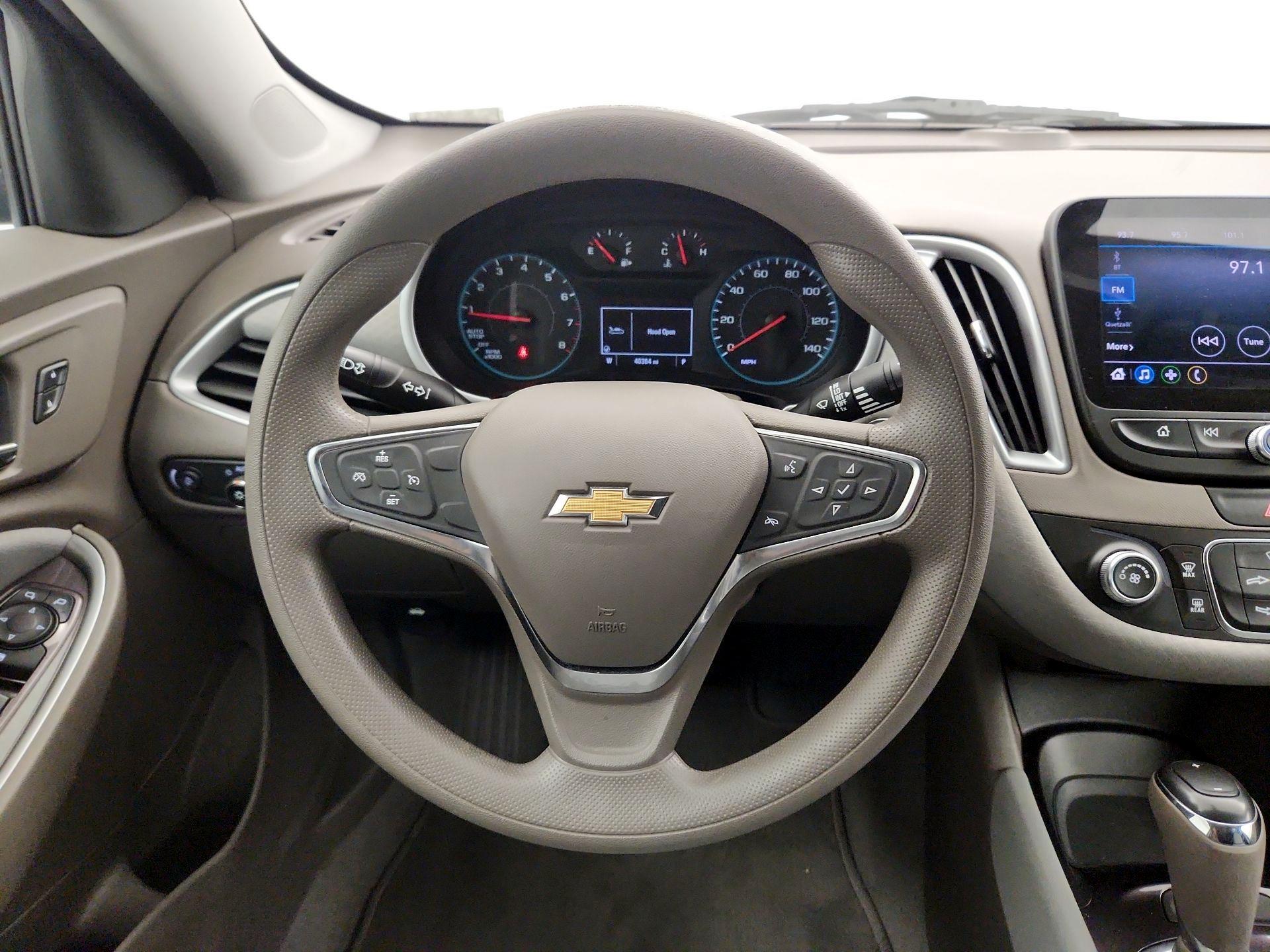 Thumbnail: 2019 Chevrolet Malibu - 10