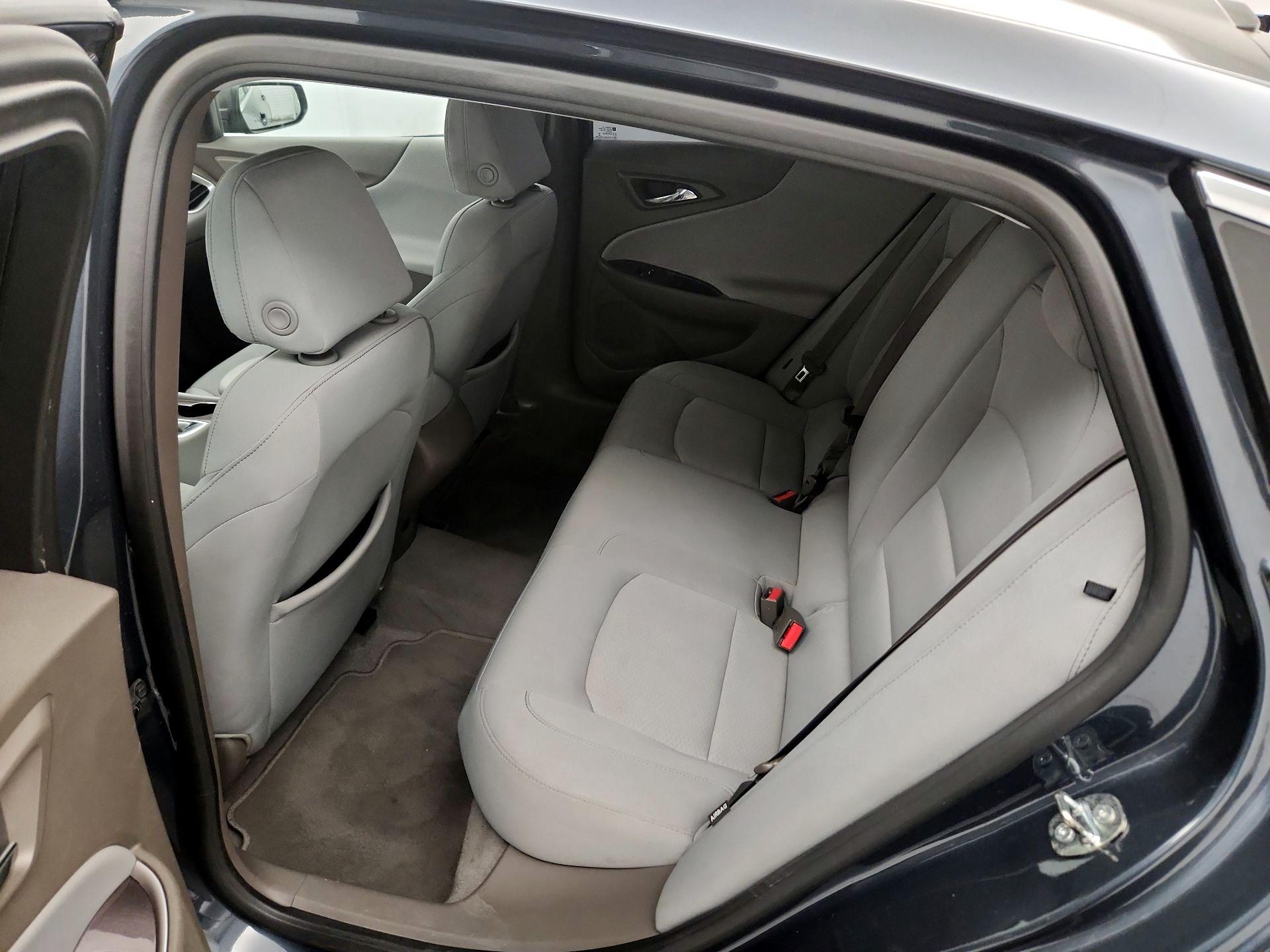 Thumbnail: 2019 Chevrolet Malibu - 18