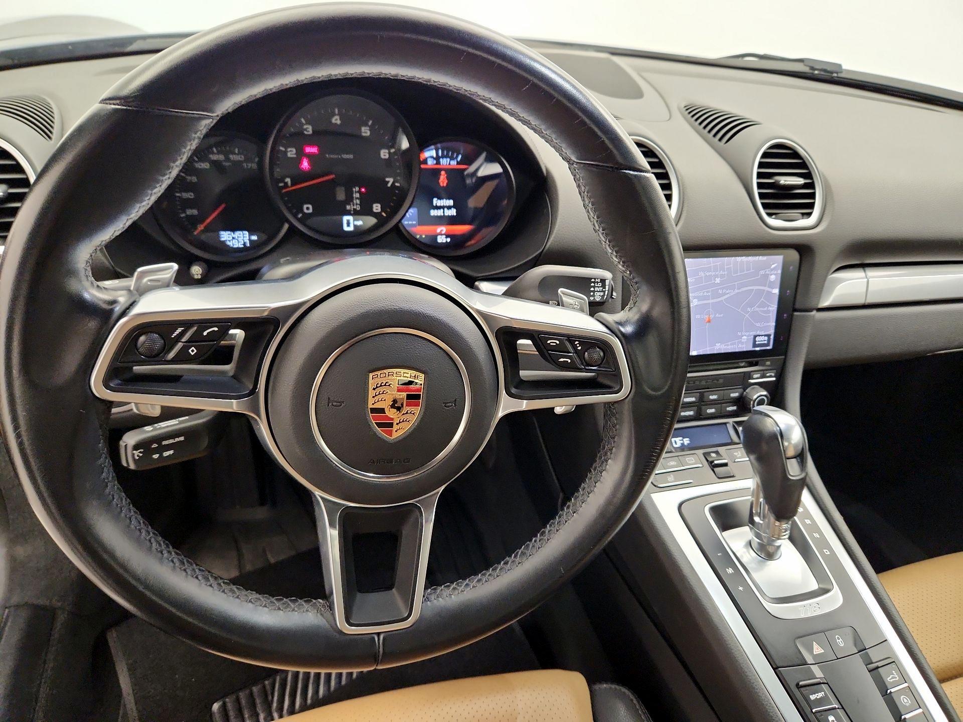 Thumbnail: 2018 Porsche 718 Cayman - 10