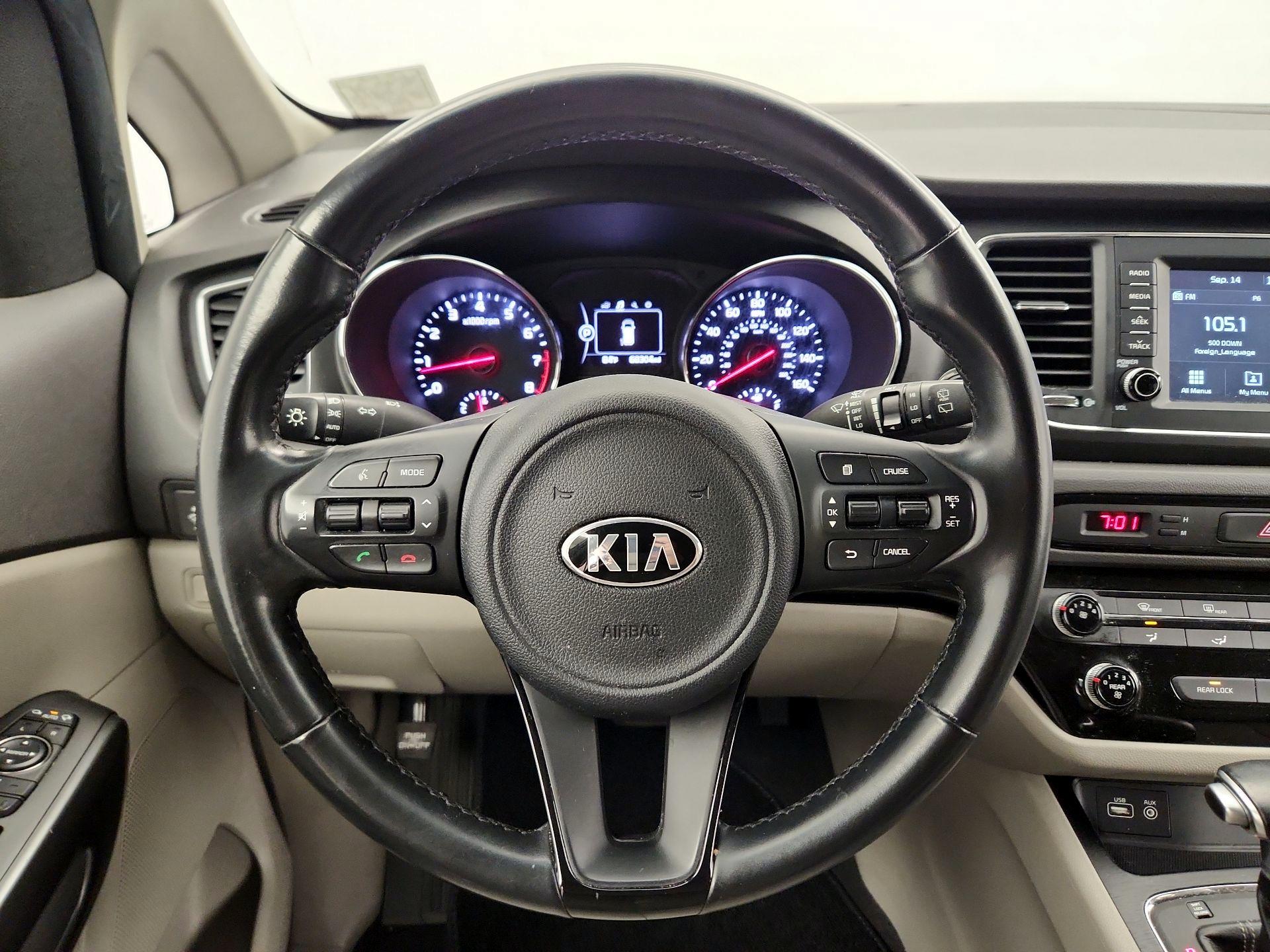 Thumbnail: 2017 Kia Sedona - 10