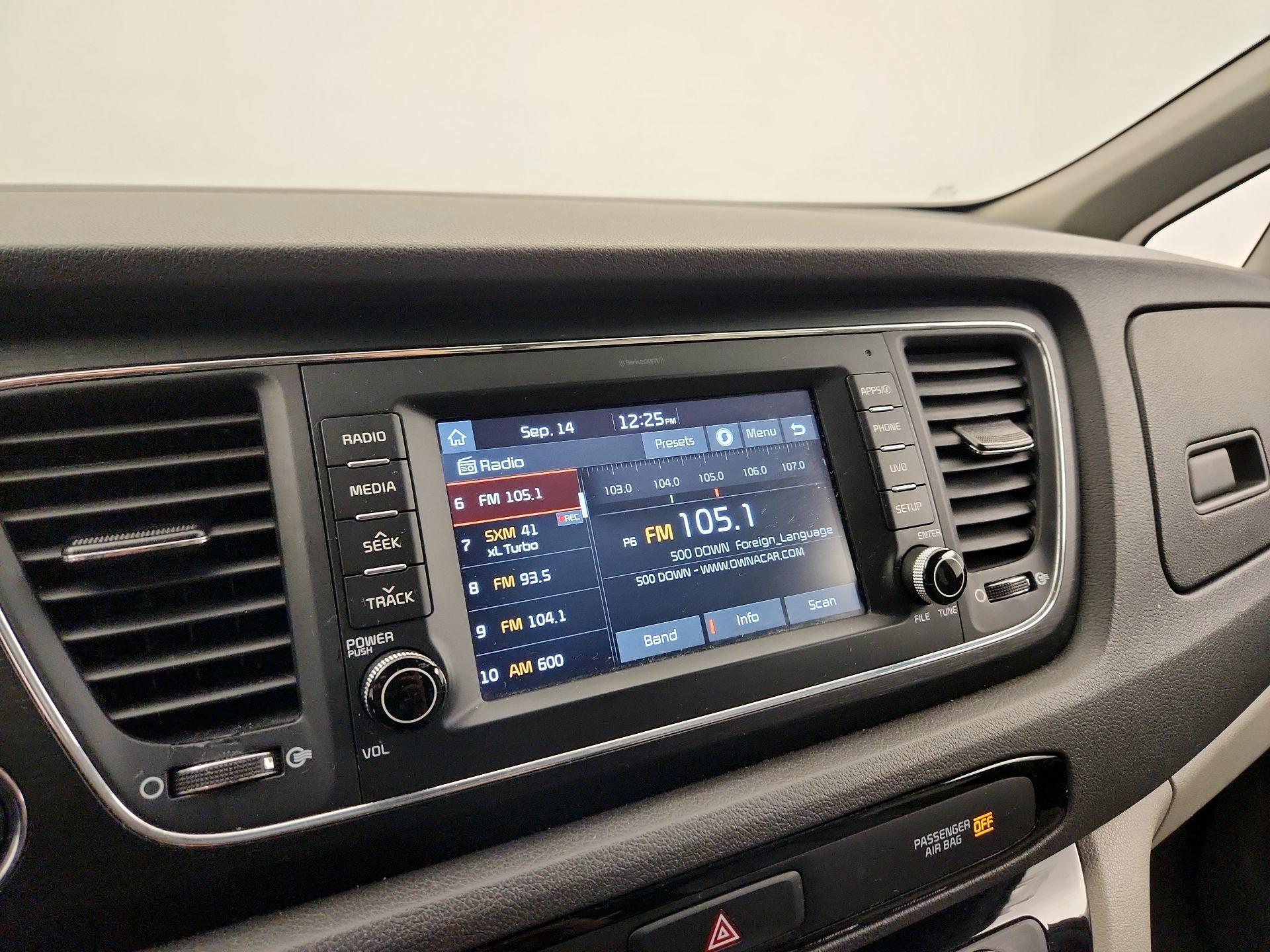 Thumbnail: 2017 Kia Sedona - 15