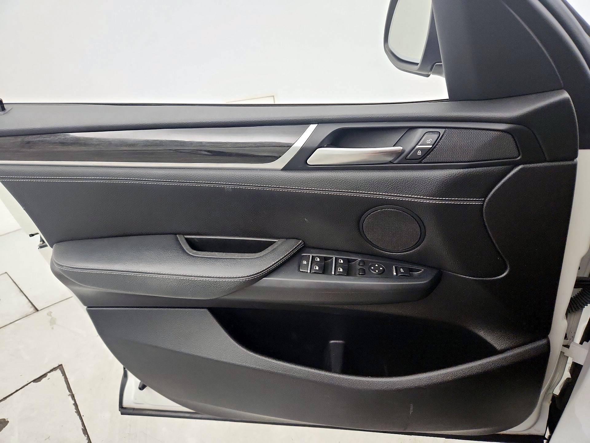 Thumbnail: 2016 BMW X3 - 12