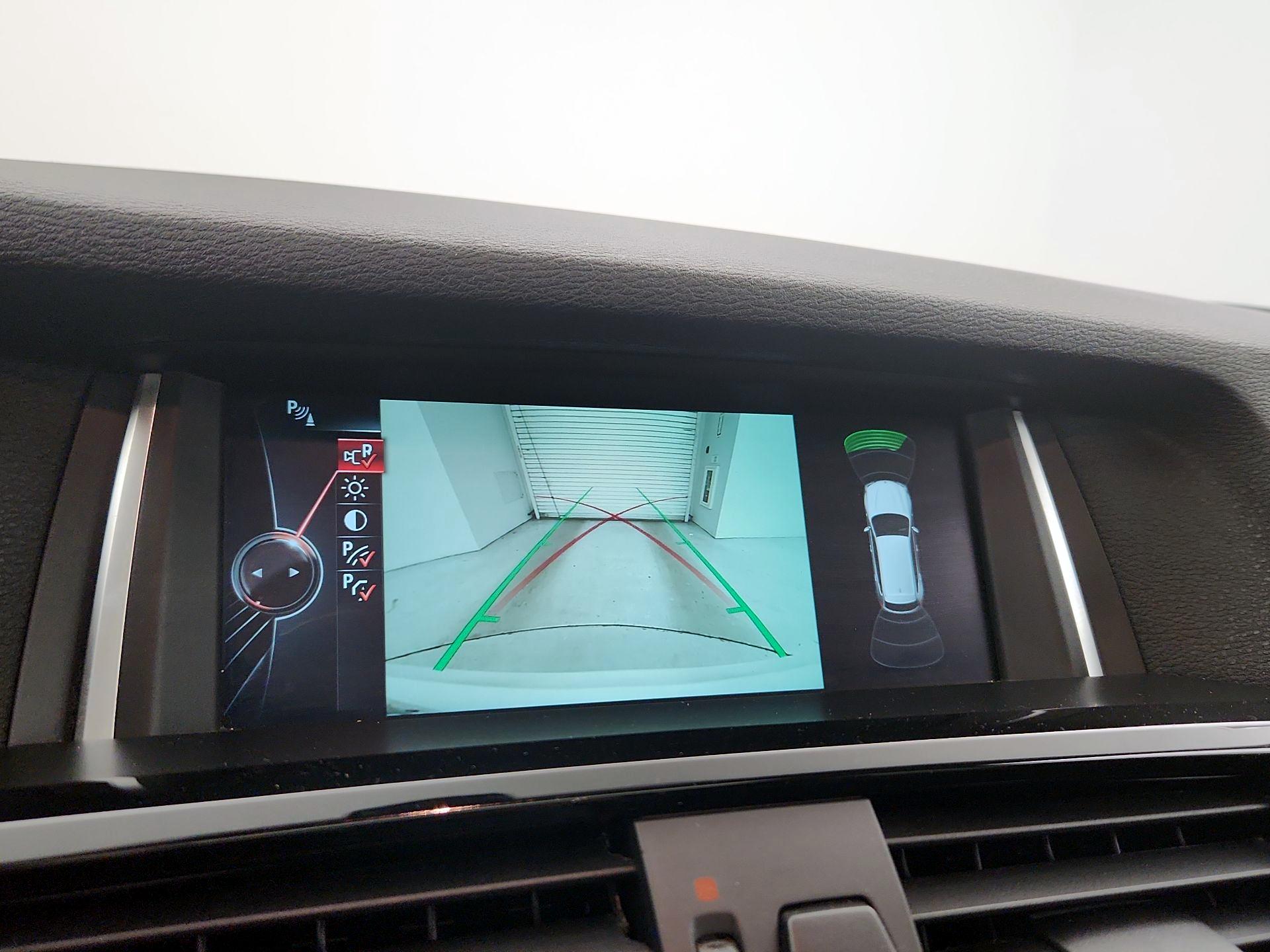 Thumbnail: 2016 BMW X3 - 15
