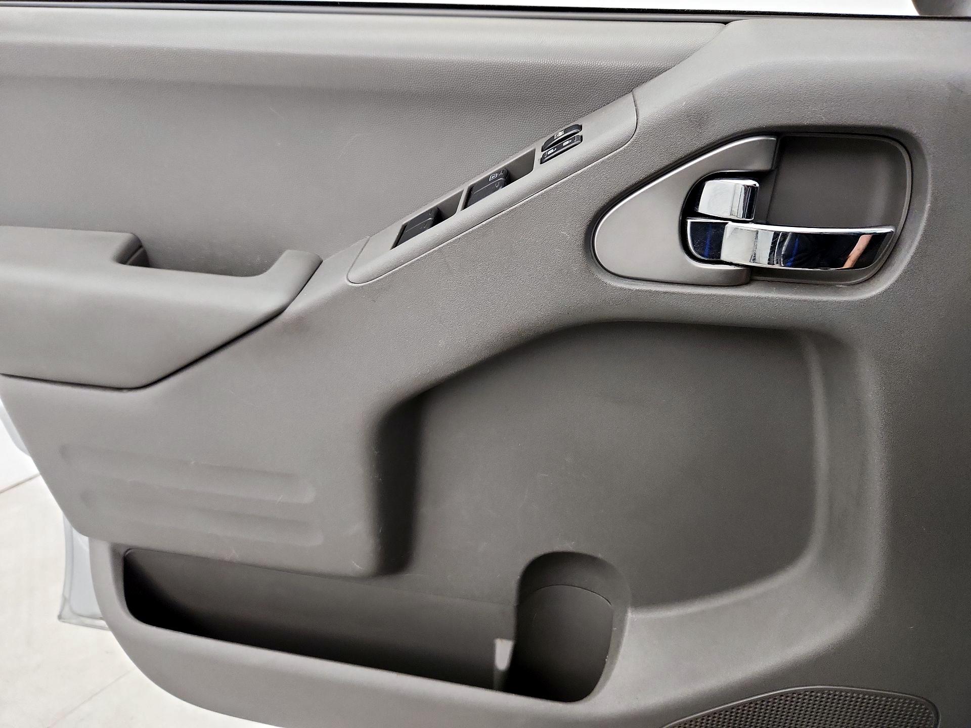 Thumbnail: 2016 Nissan Frontier - 12