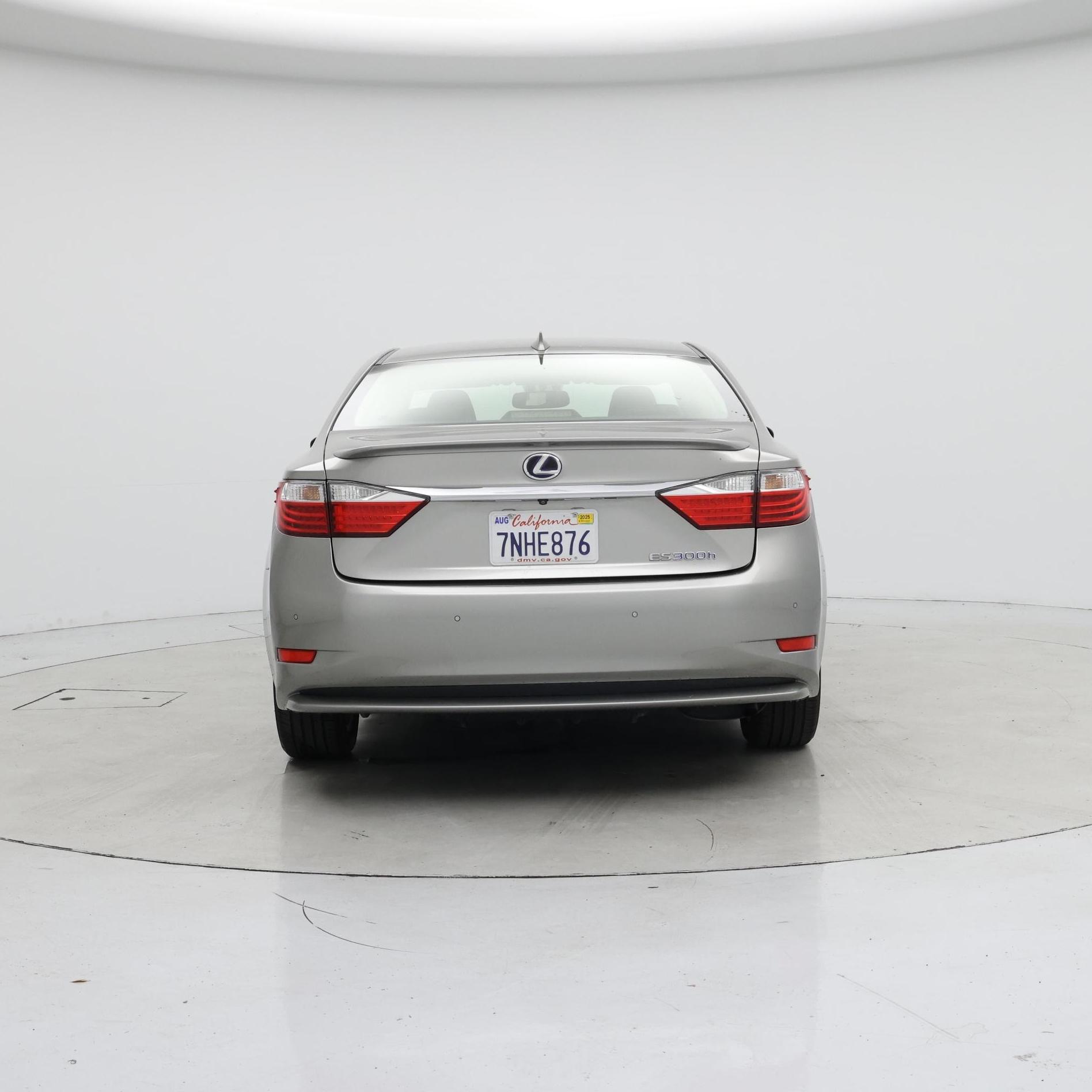 Thumbnail: 2015 Lexus ES - 6