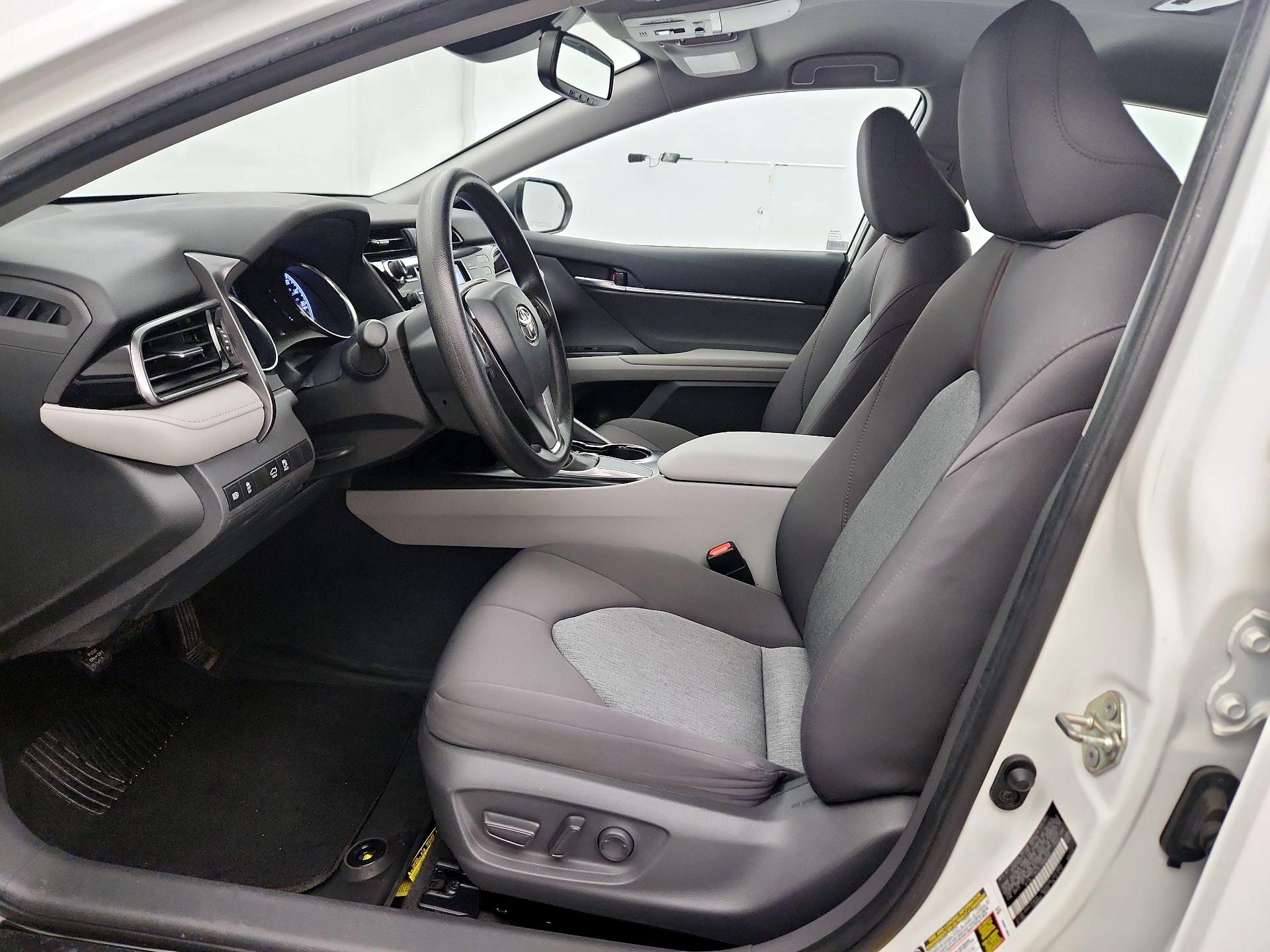 Thumbnail: 2020 Toyota Camry - 11