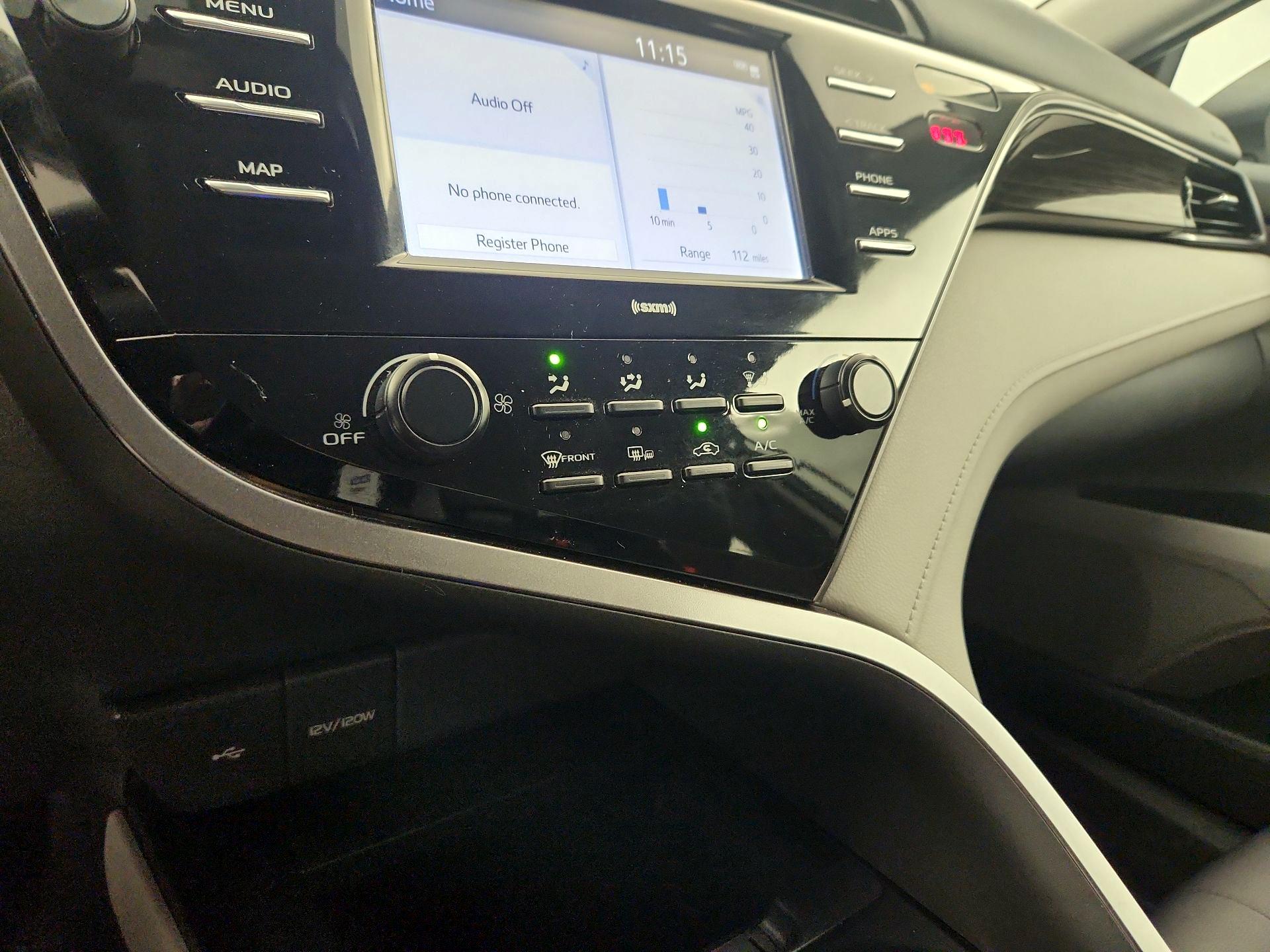 Thumbnail: 2020 Toyota Camry - 16