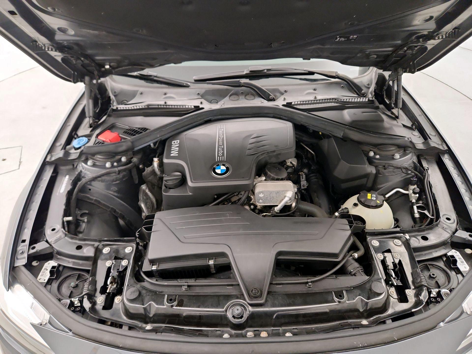 Thumbnail: 2016 BMW 3 Series - 20