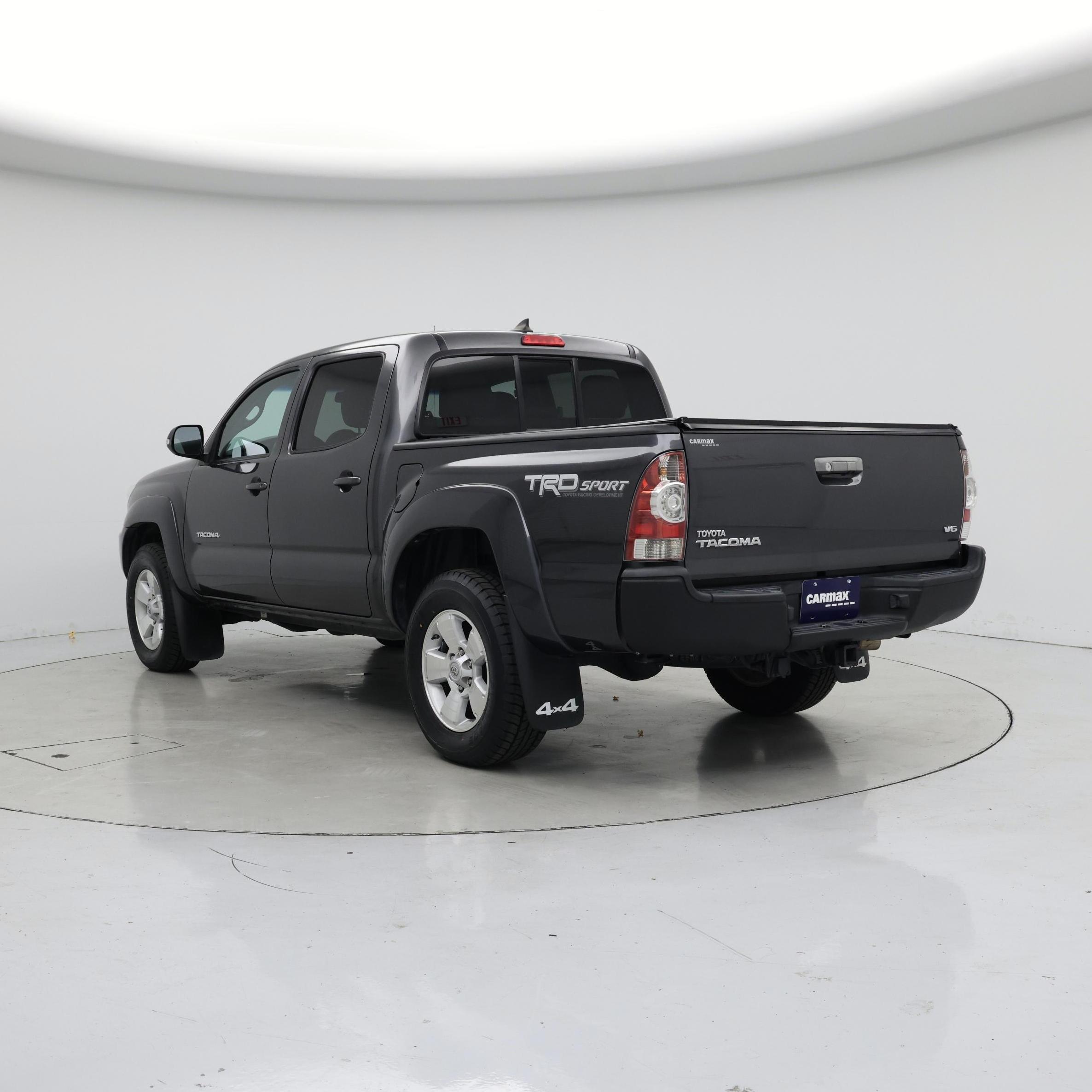 Thumbnail: 2015 Toyota Tacoma - 2