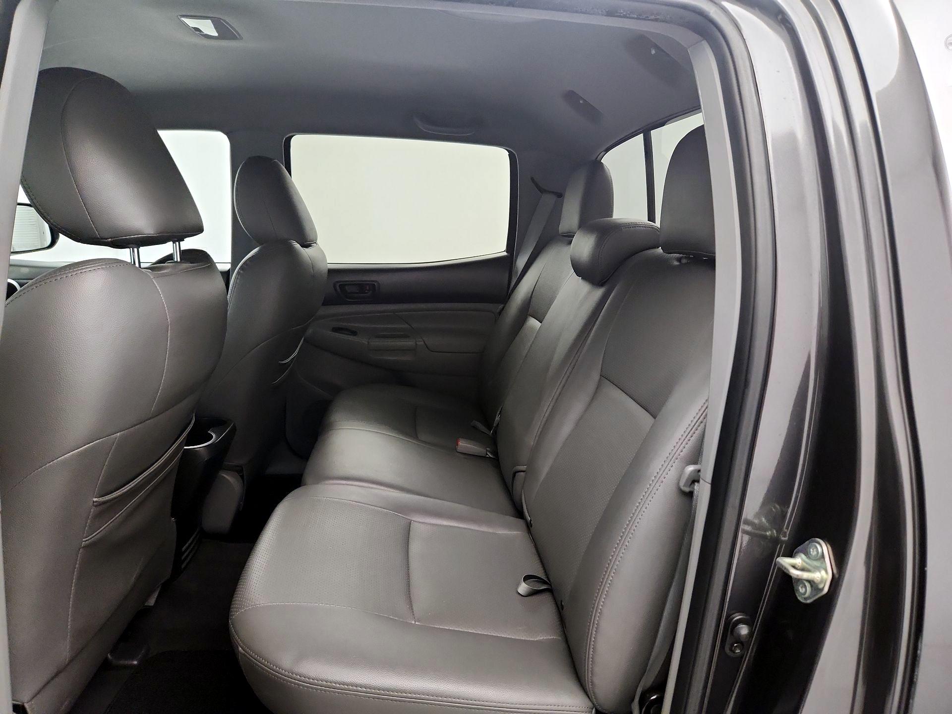 Thumbnail: 2015 Toyota Tacoma - 19
