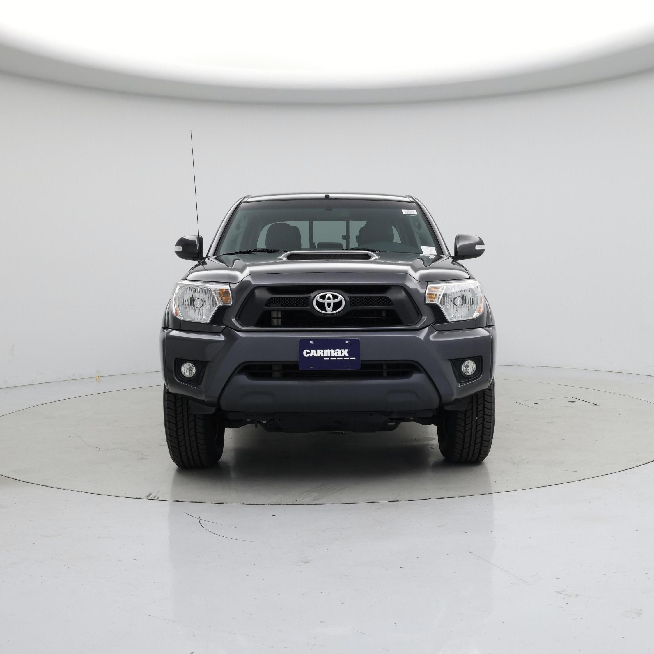 Thumbnail: 2015 Toyota Tacoma - 5