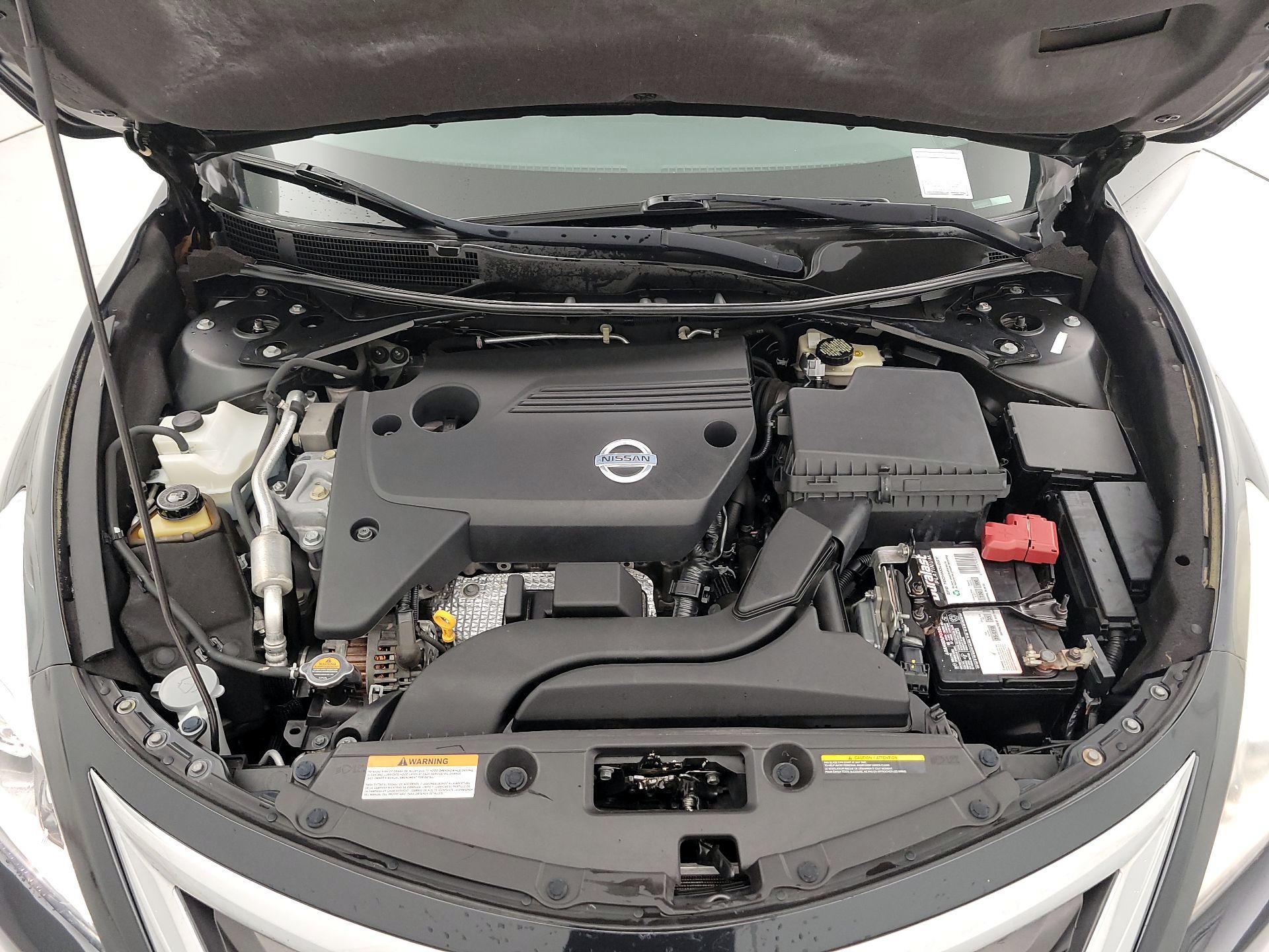Thumbnail: 2014 Nissan Altima - 20