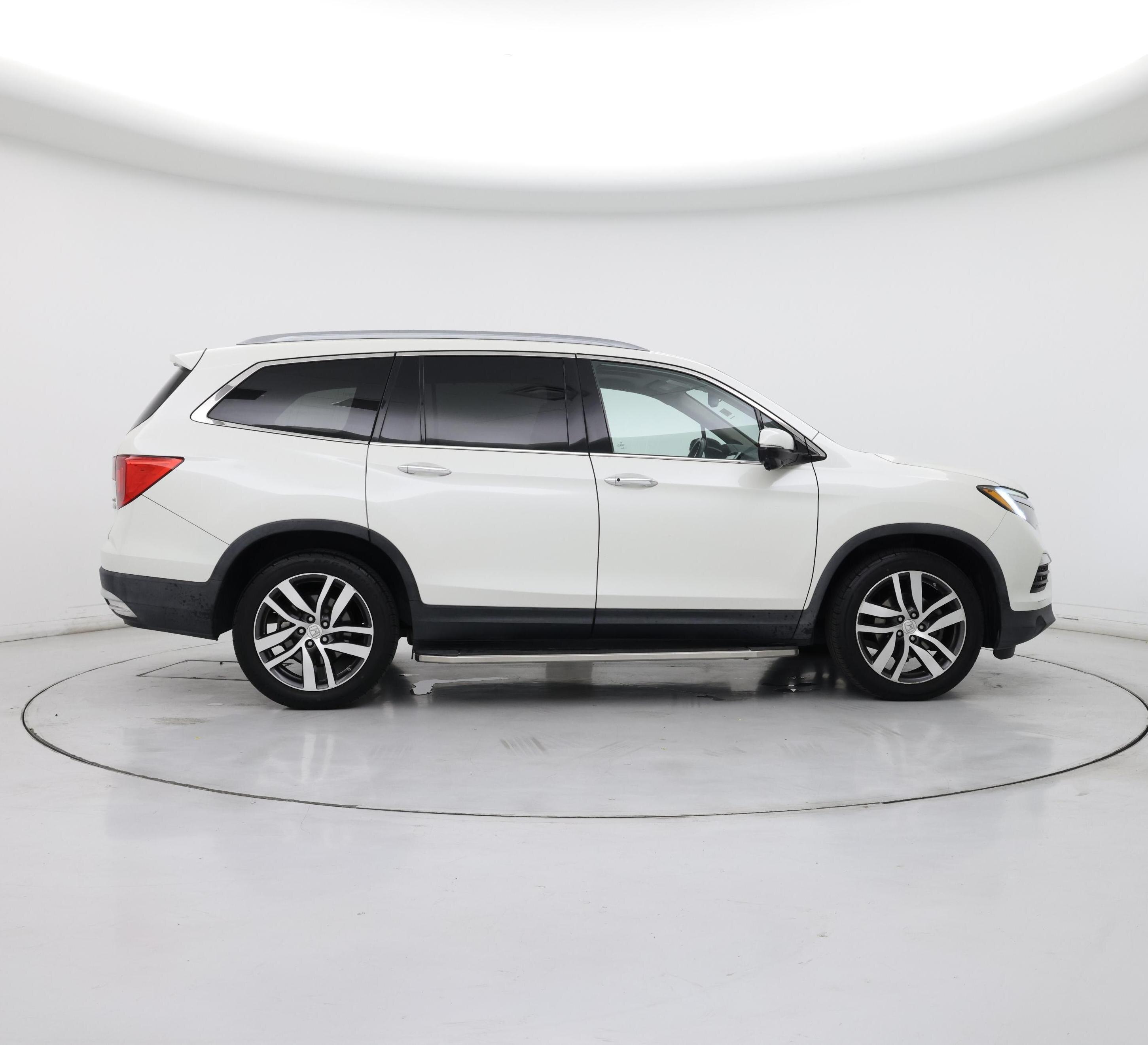 Thumbnail: 2016 Honda Pilot - 7