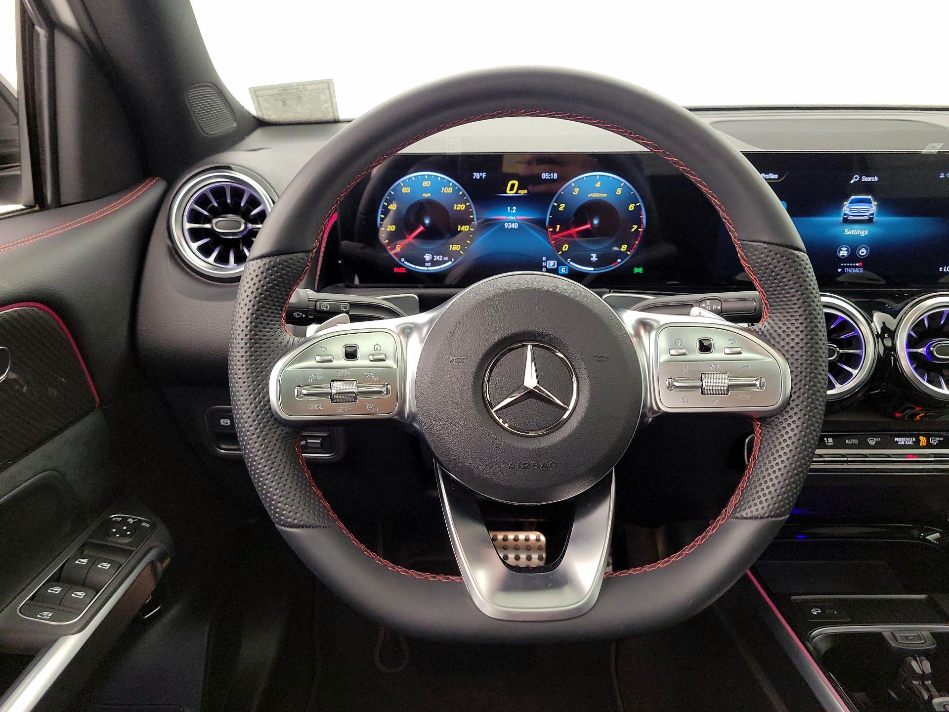 Thumbnail: 2023 Mercedes-Benz GLB - 10