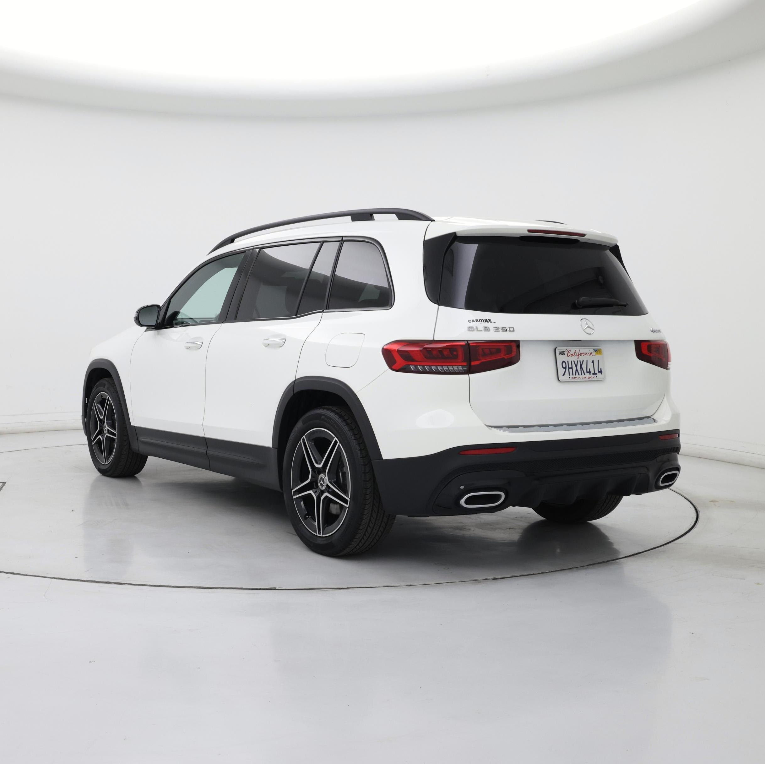 Thumbnail: 2023 Mercedes-Benz GLB - 2