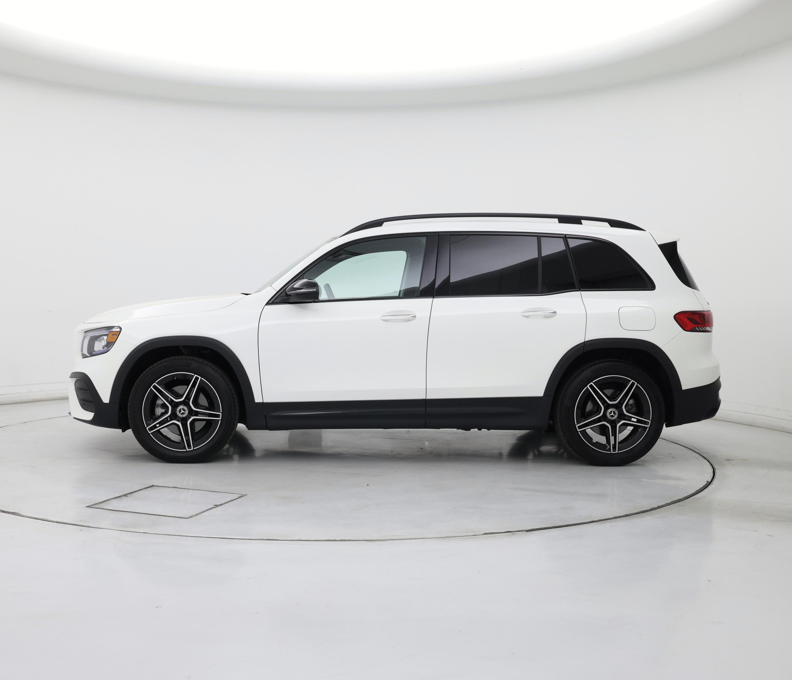Thumbnail: 2023 Mercedes-Benz GLB - 3