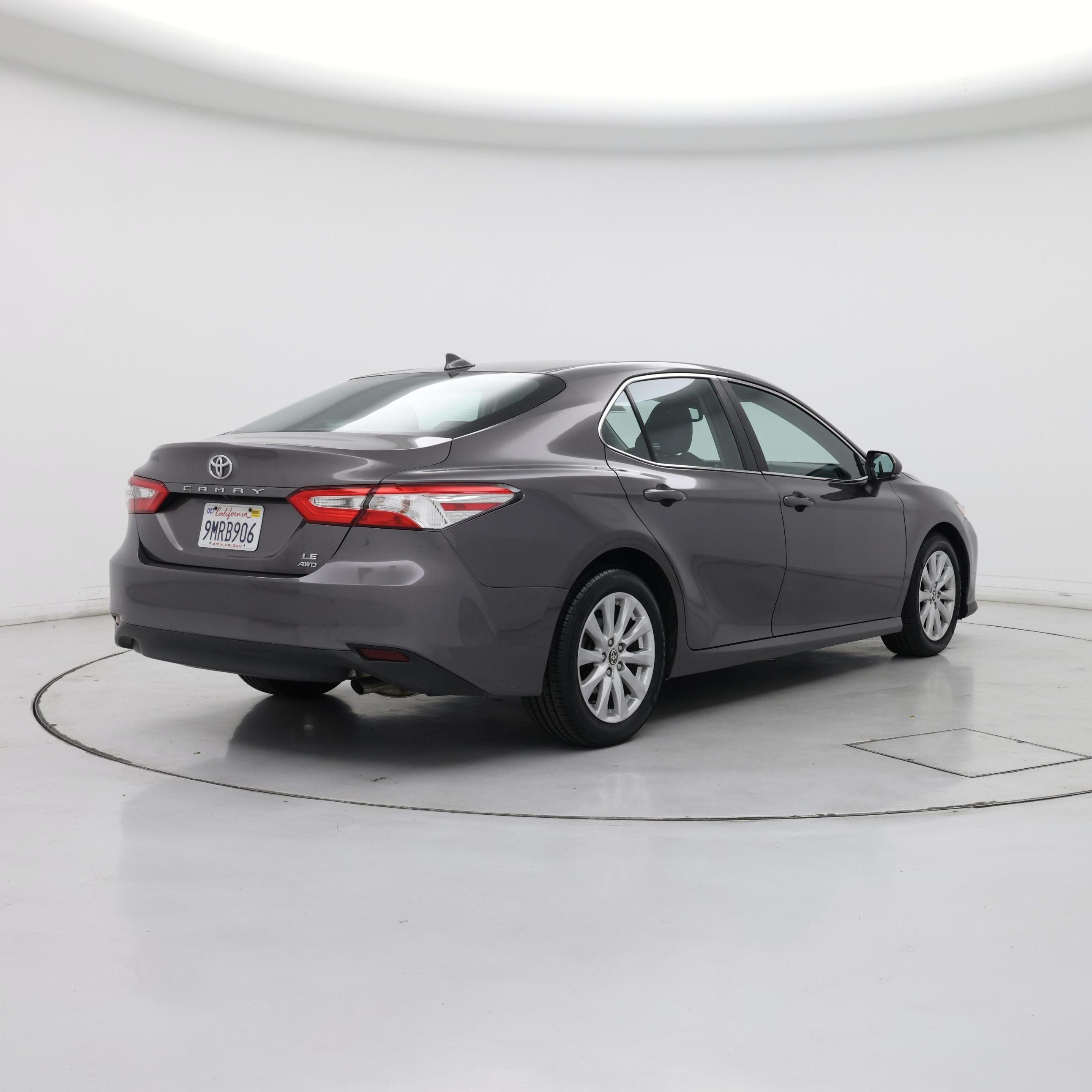 Thumbnail: 2020 Toyota Camry - 8