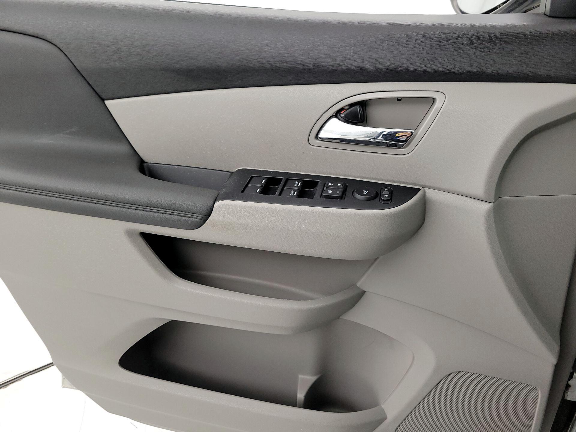 Thumbnail: 2014 Honda Odyssey - 12