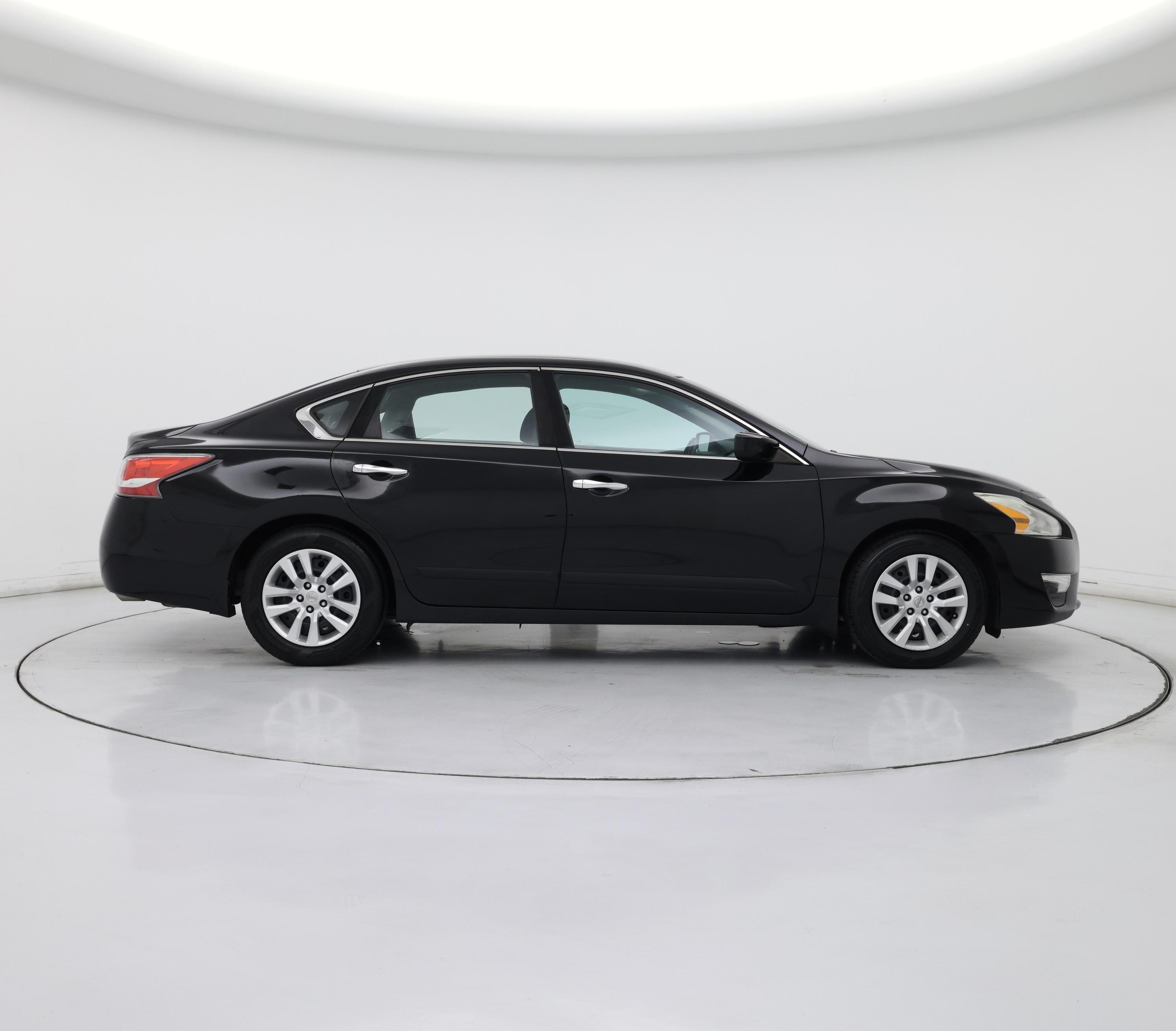 Thumbnail: 2015 Nissan Altima - 7