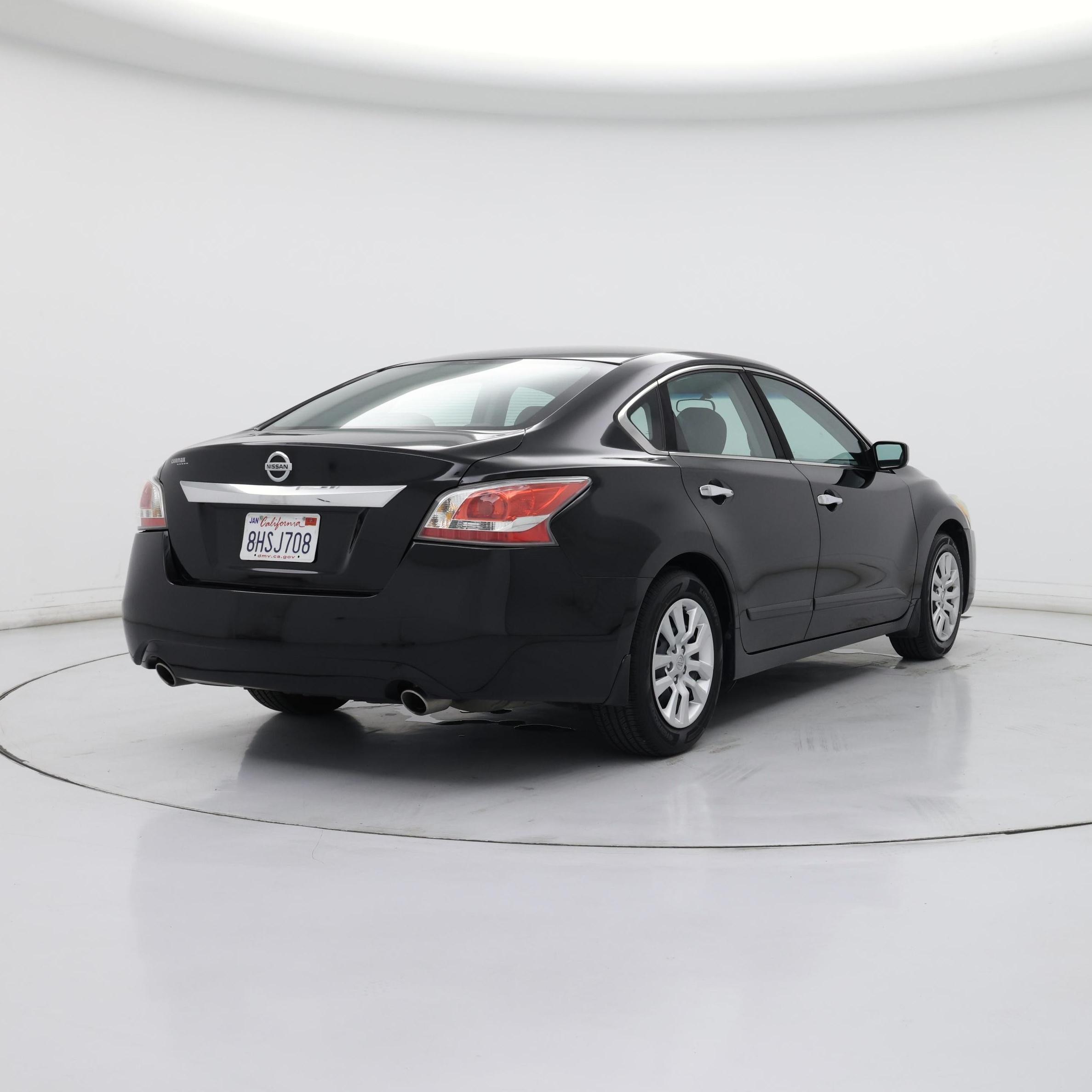 Thumbnail: 2015 Nissan Altima - 8