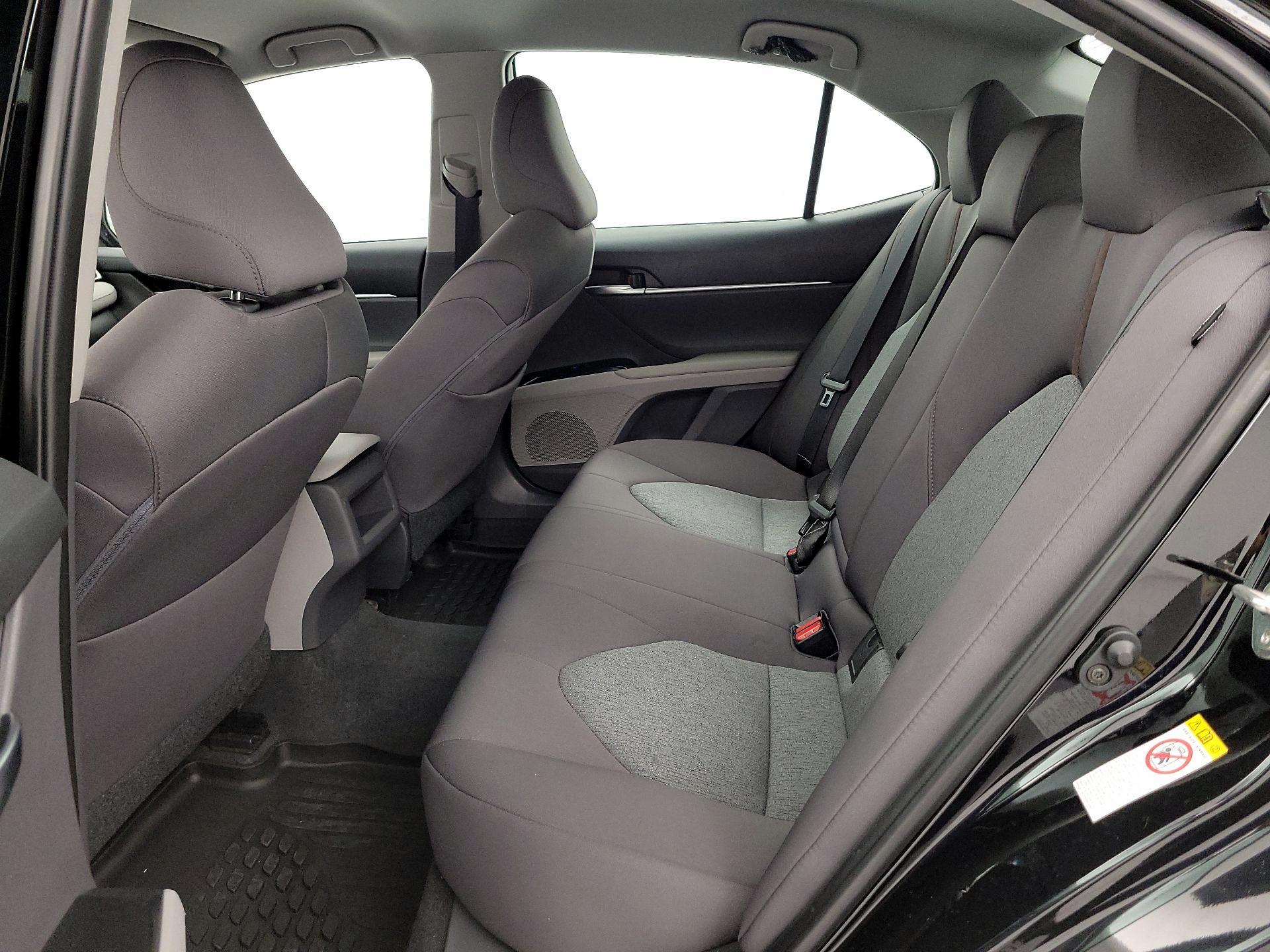 Thumbnail: 2018 Toyota Camry - 19