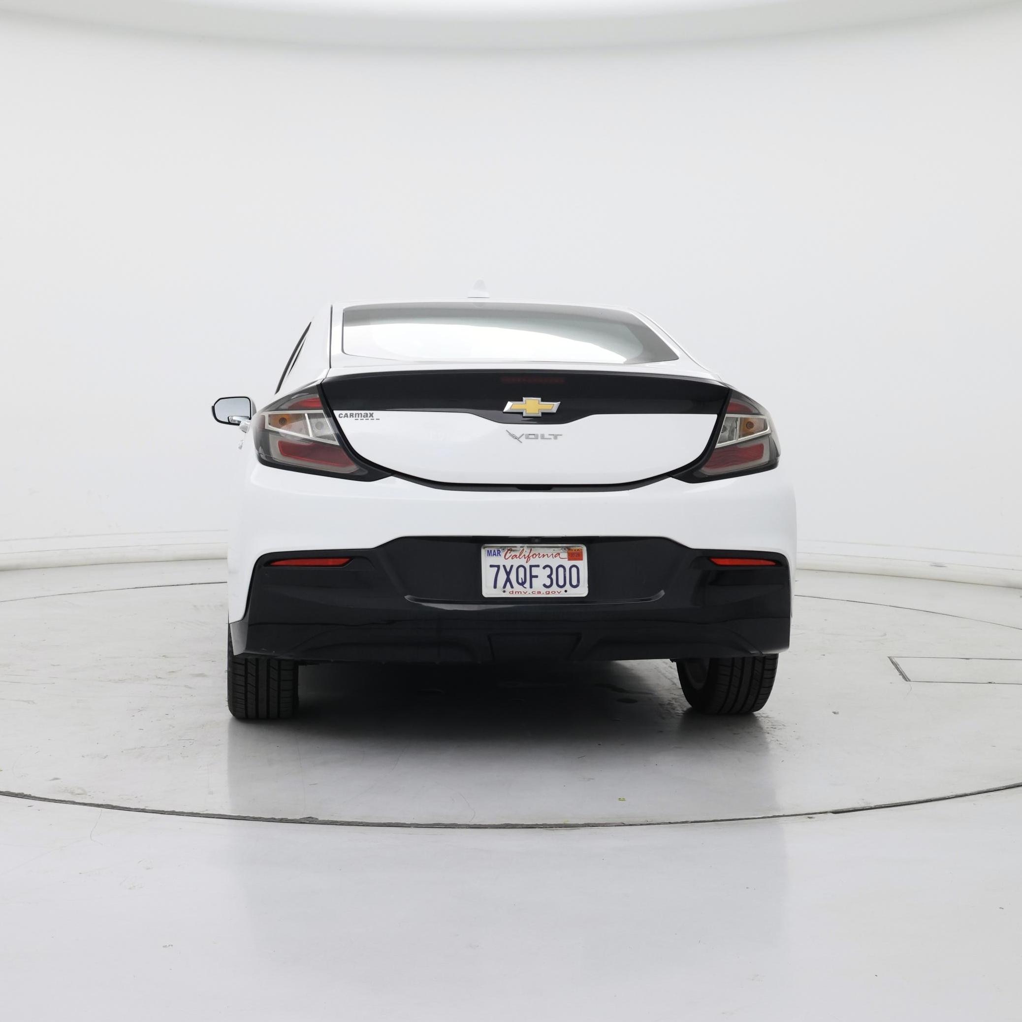 Thumbnail: 2017 Chevrolet Volt - 6