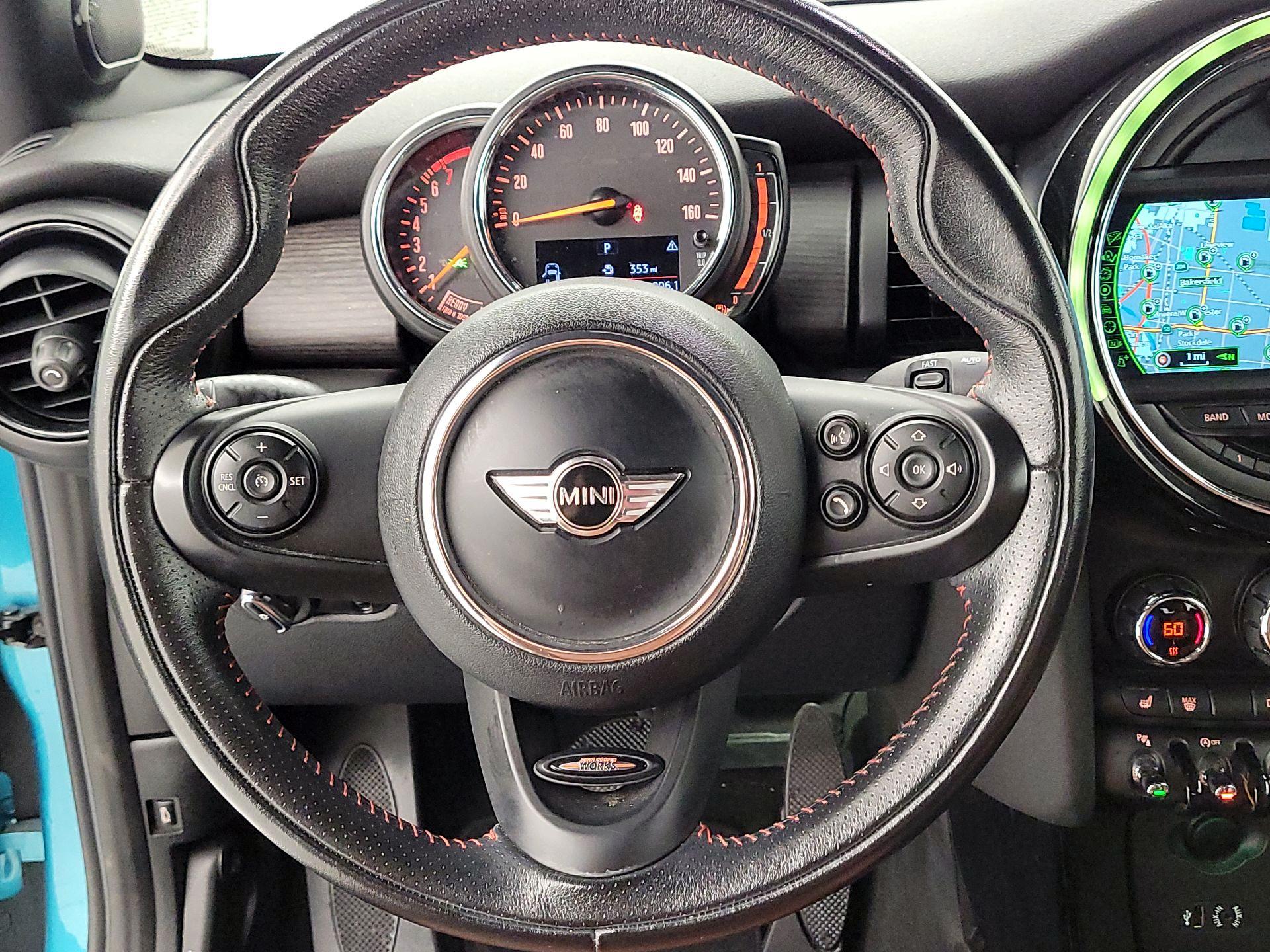 Thumbnail: 2018 MINI Cooper - 10