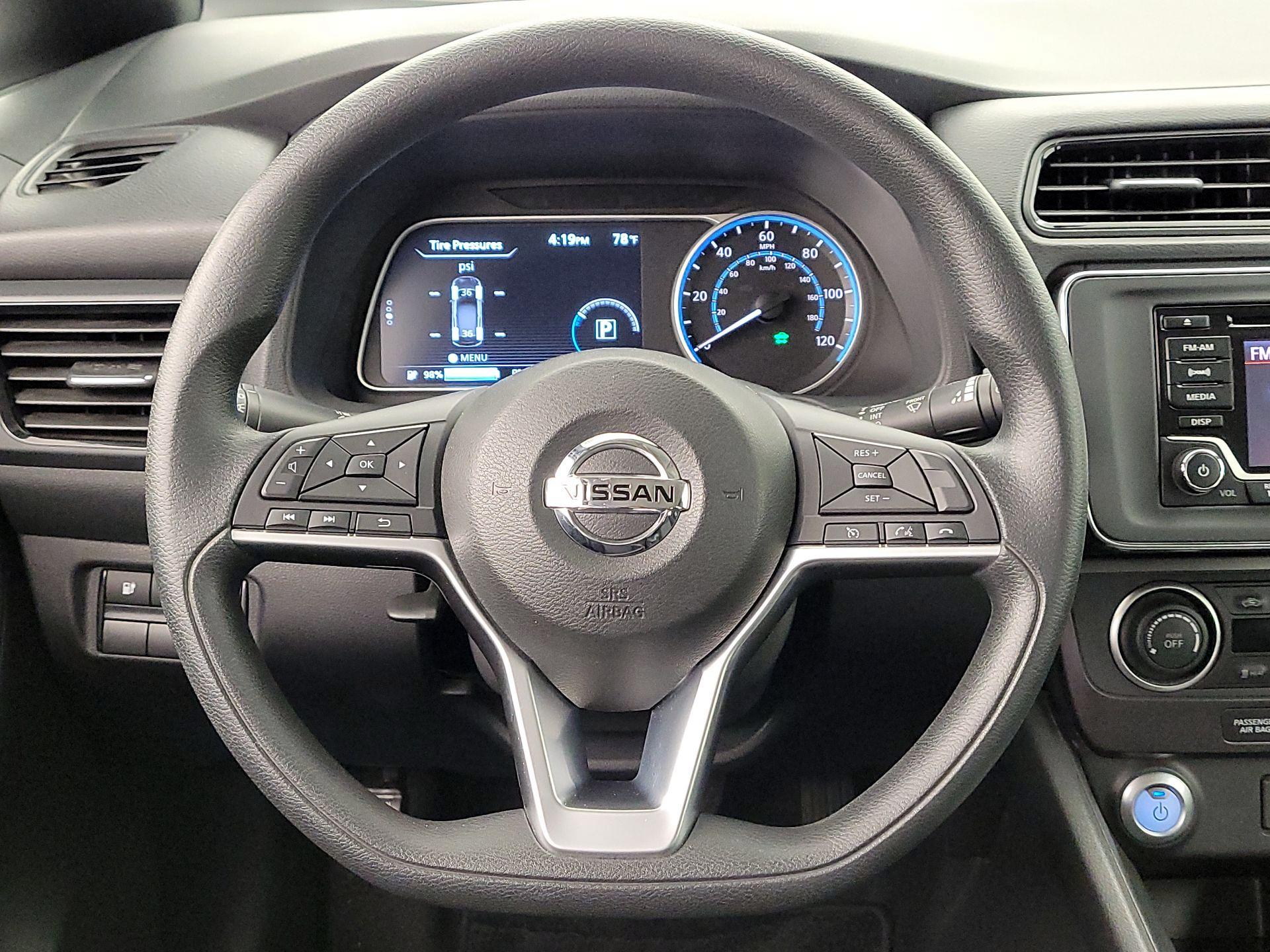 Thumbnail: 2019 Nissan Leaf - 10
