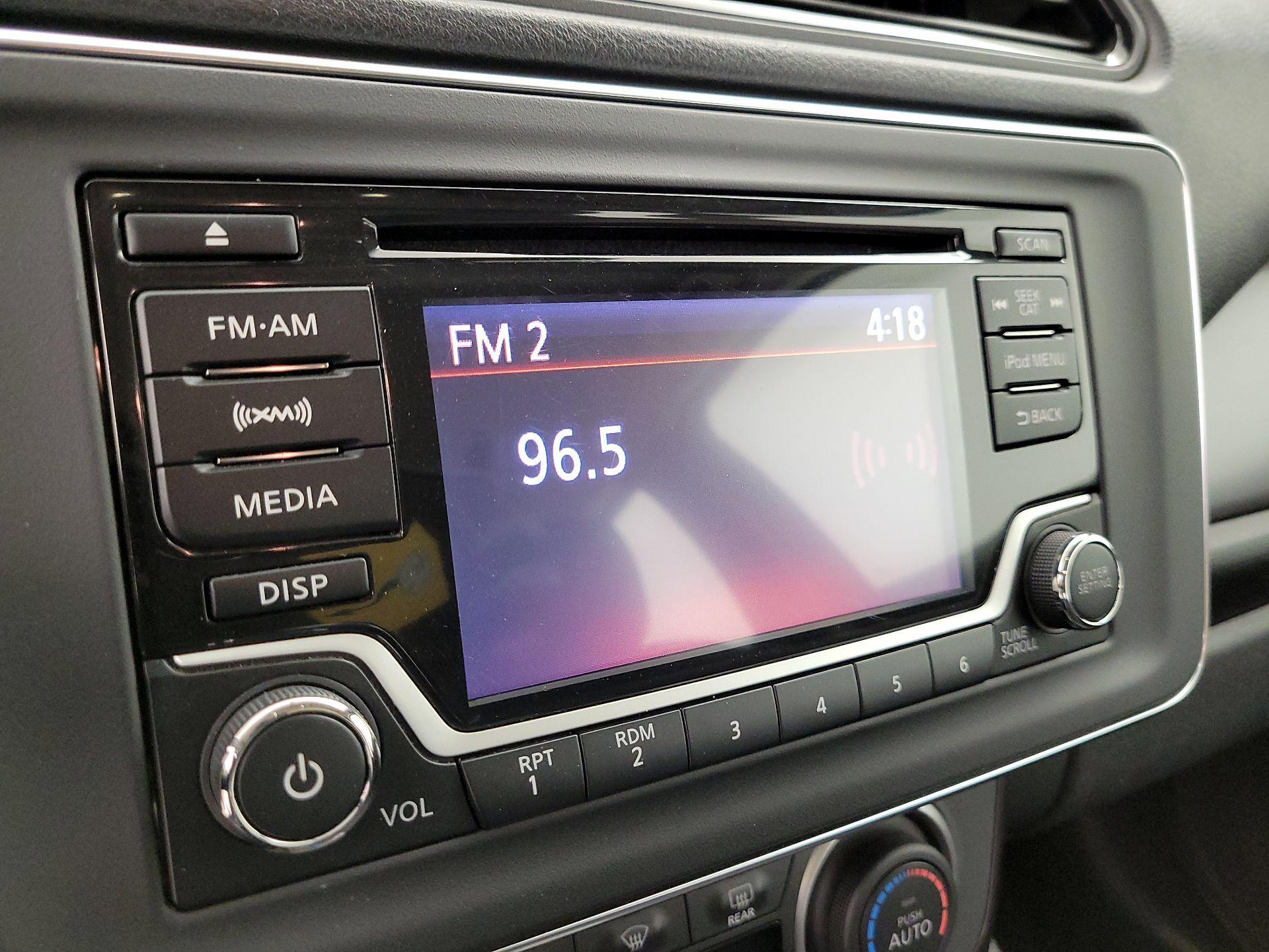 Thumbnail: 2019 Nissan Leaf - 15