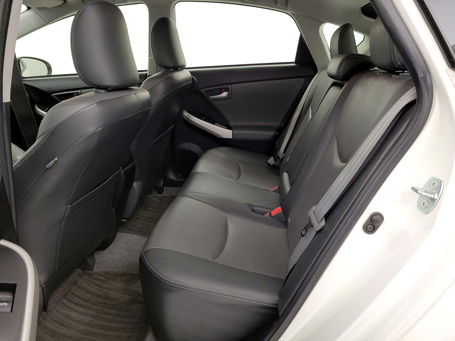 Thumbnail: 2015 Toyota Prius - 19