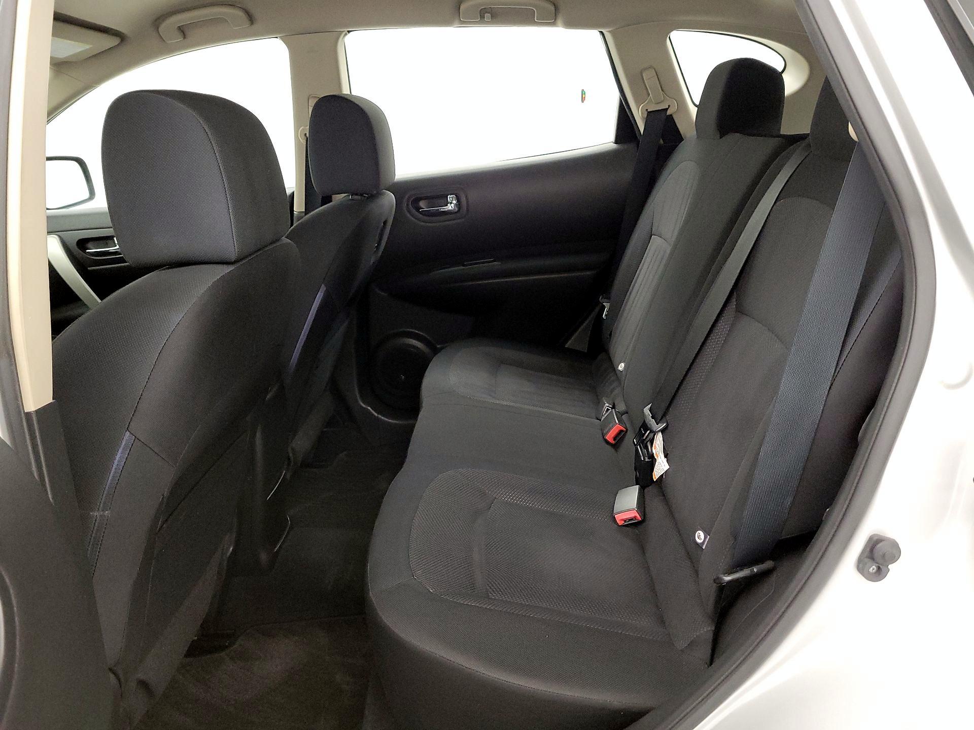 Thumbnail: 2014 Nissan Rogue - 18