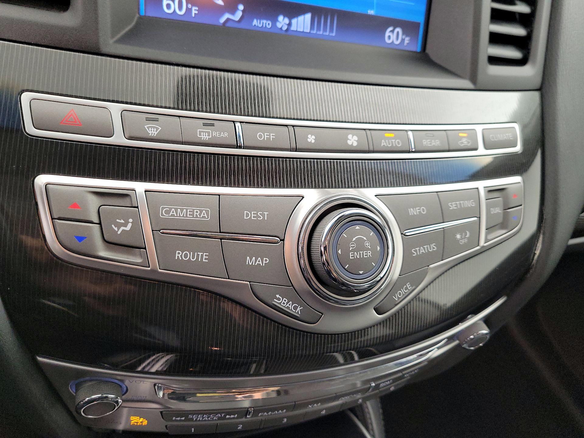 Thumbnail: 2016 INFINITI QX60 - 17