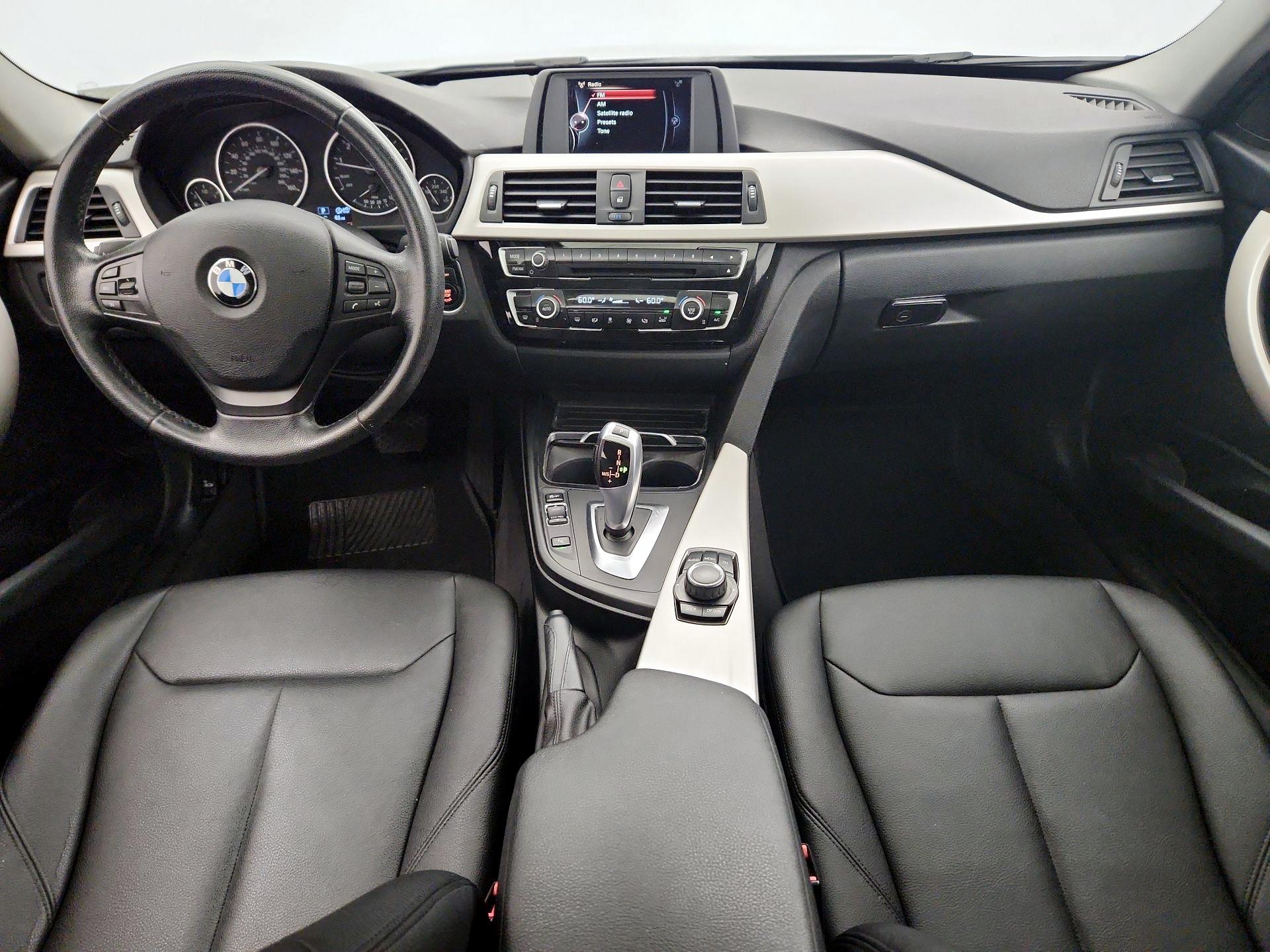 Thumbnail: 2016 BMW 3 Series - 9