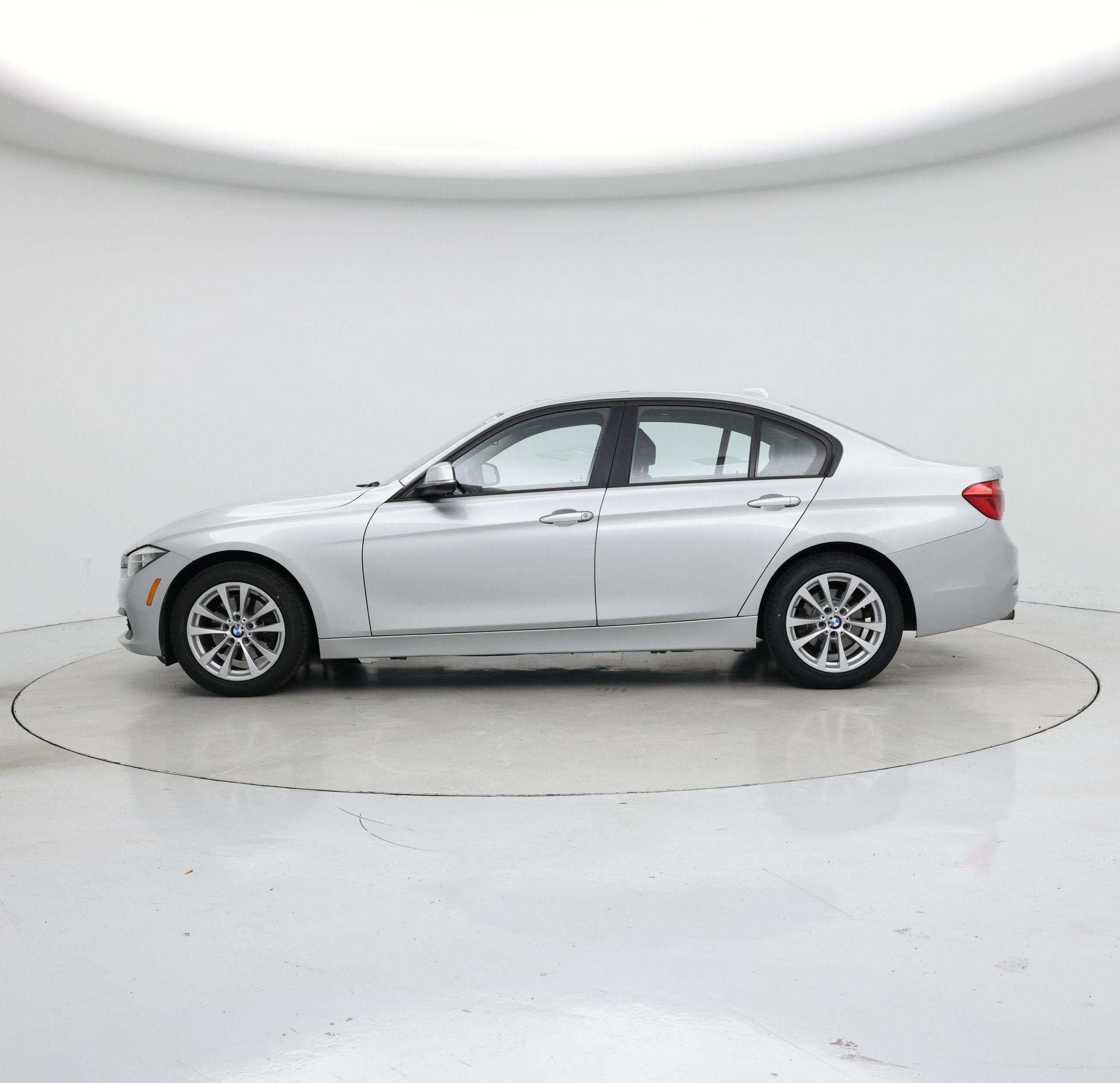Thumbnail: 2016 BMW 3 Series - 3