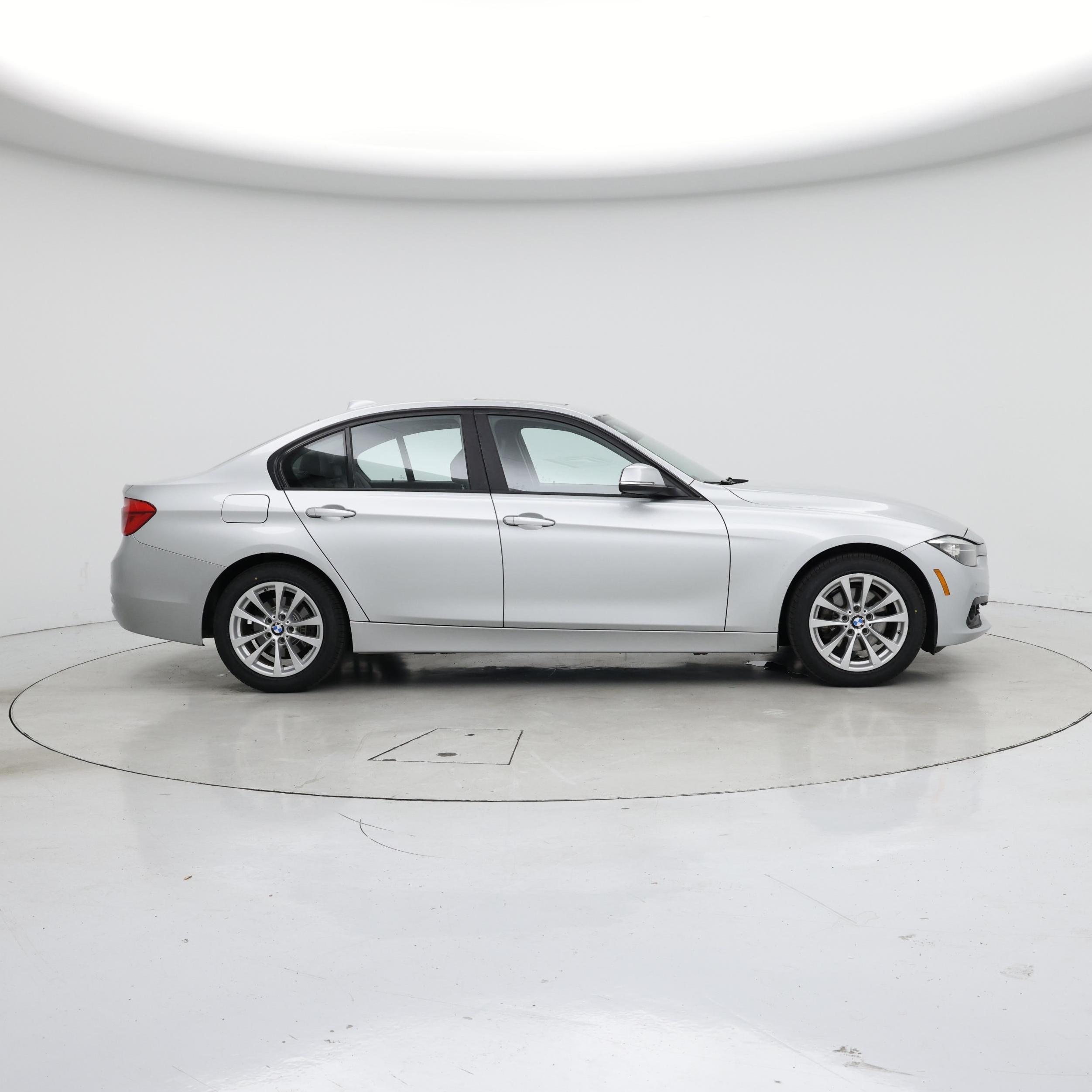 Thumbnail: 2016 BMW 3 Series - 7