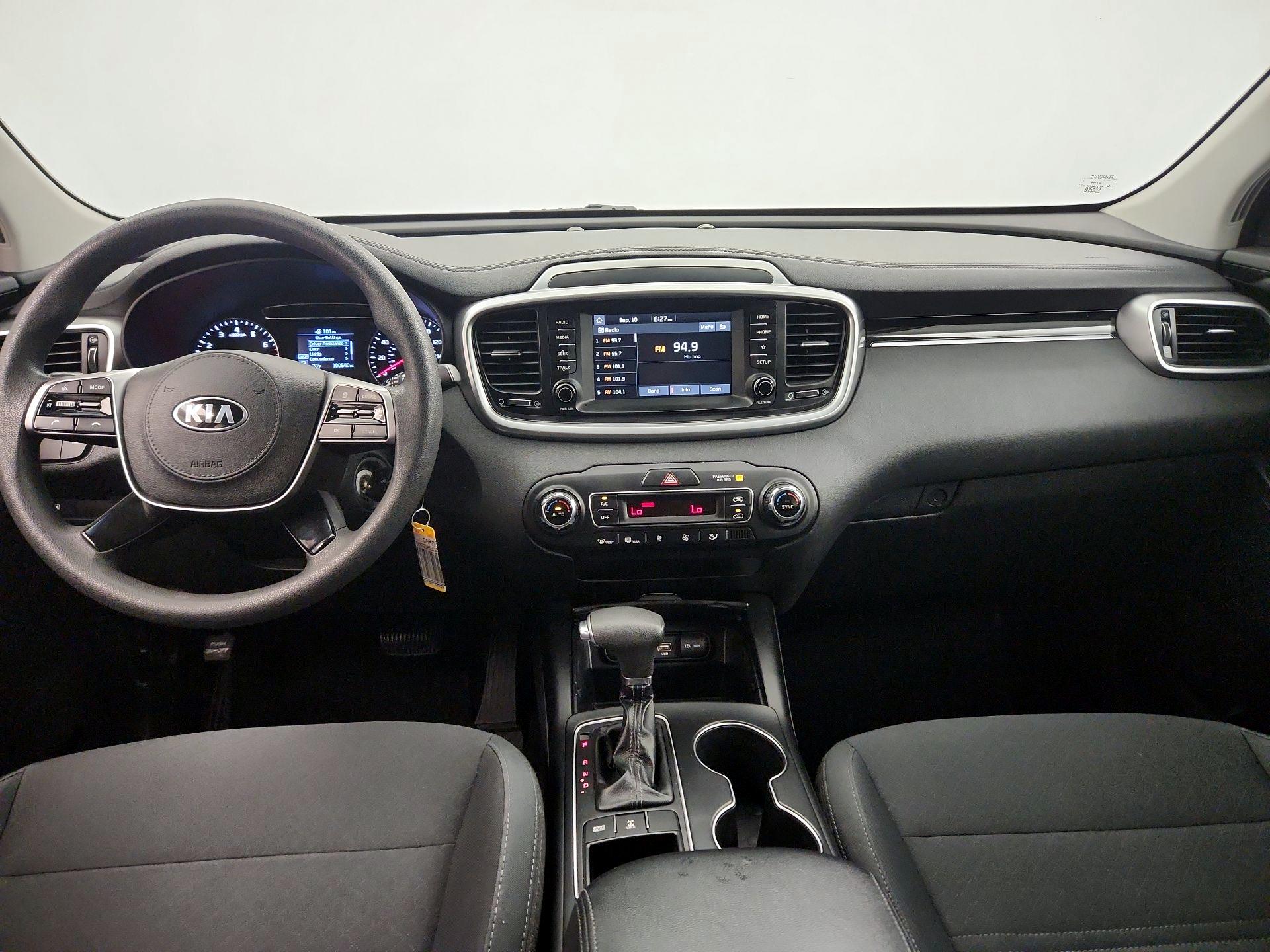 Thumbnail: 2019 Kia Sorento - 9