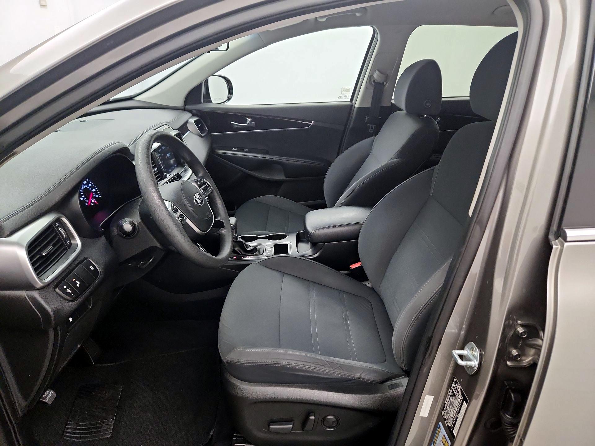 Thumbnail: 2019 Kia Sorento - 11