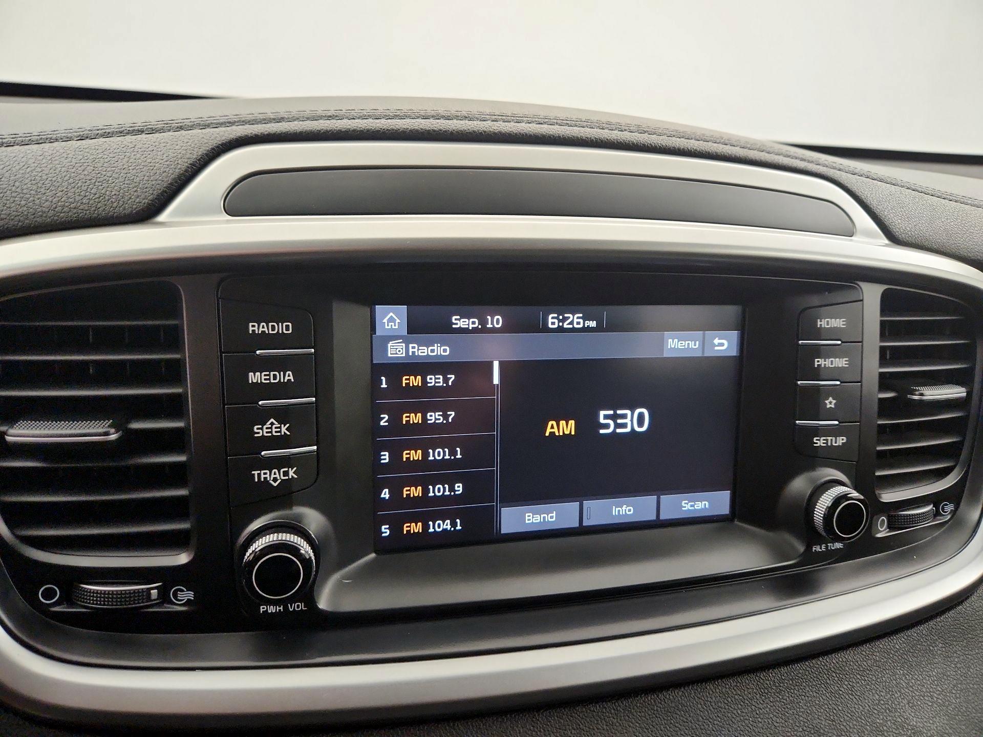 Thumbnail: 2019 Kia Sorento - 15