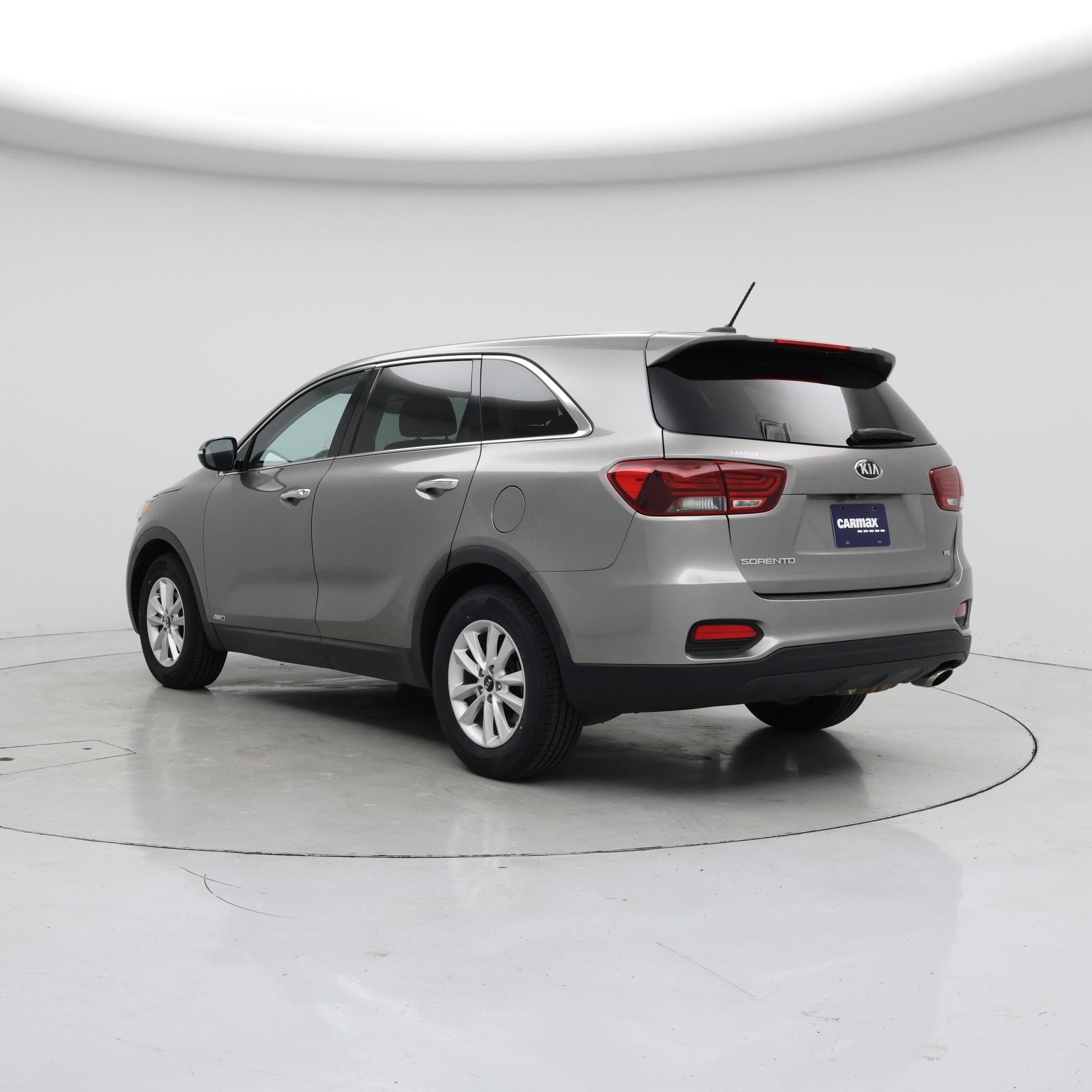 Thumbnail: 2019 Kia Sorento - 2