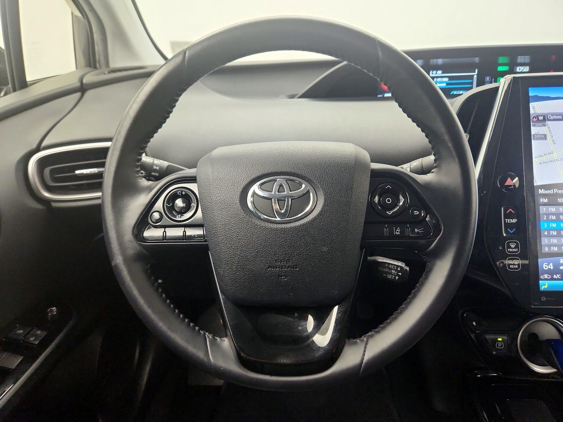 Thumbnail: 2020 Toyota Prius Prime - 10