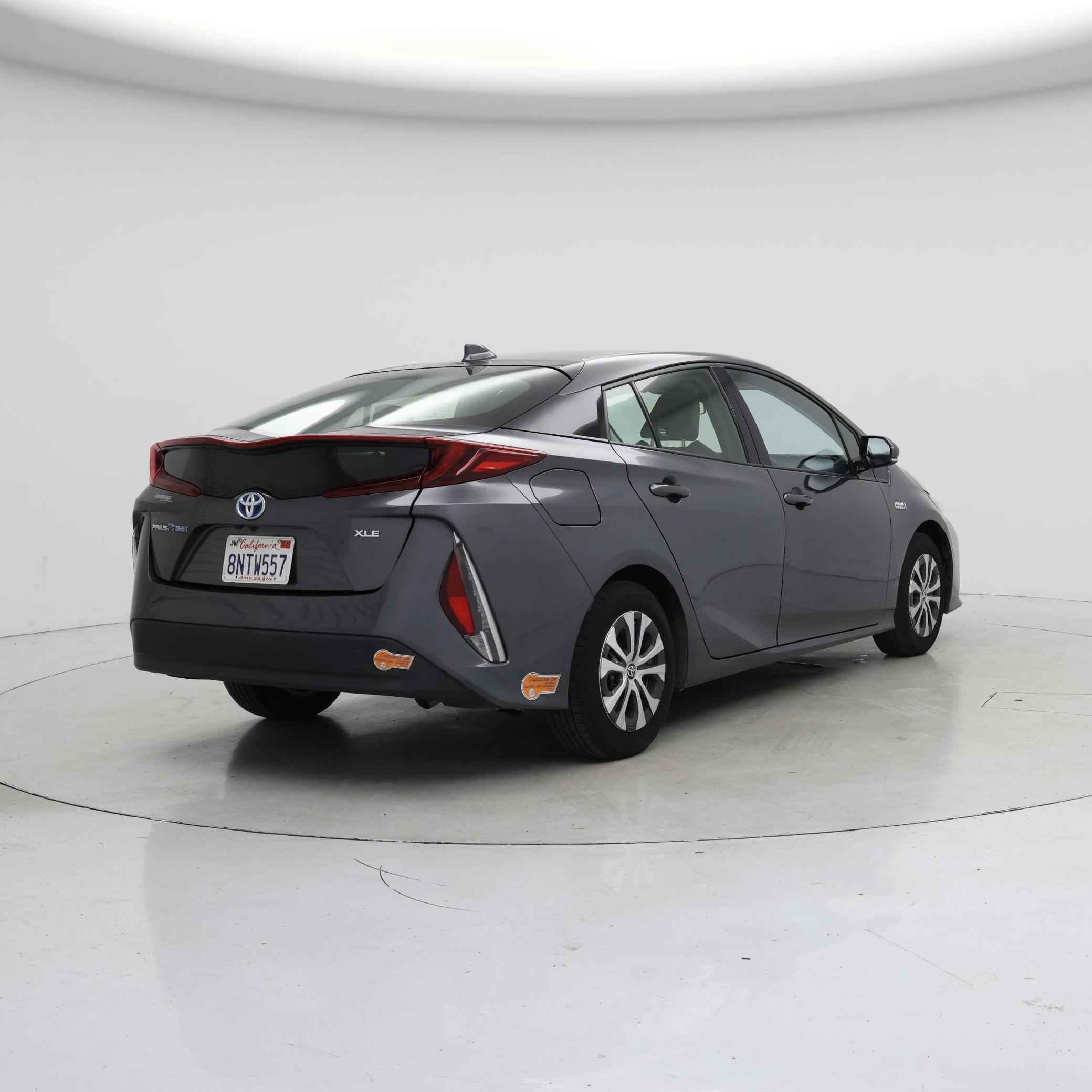 Thumbnail: 2020 Toyota Prius Prime - 8