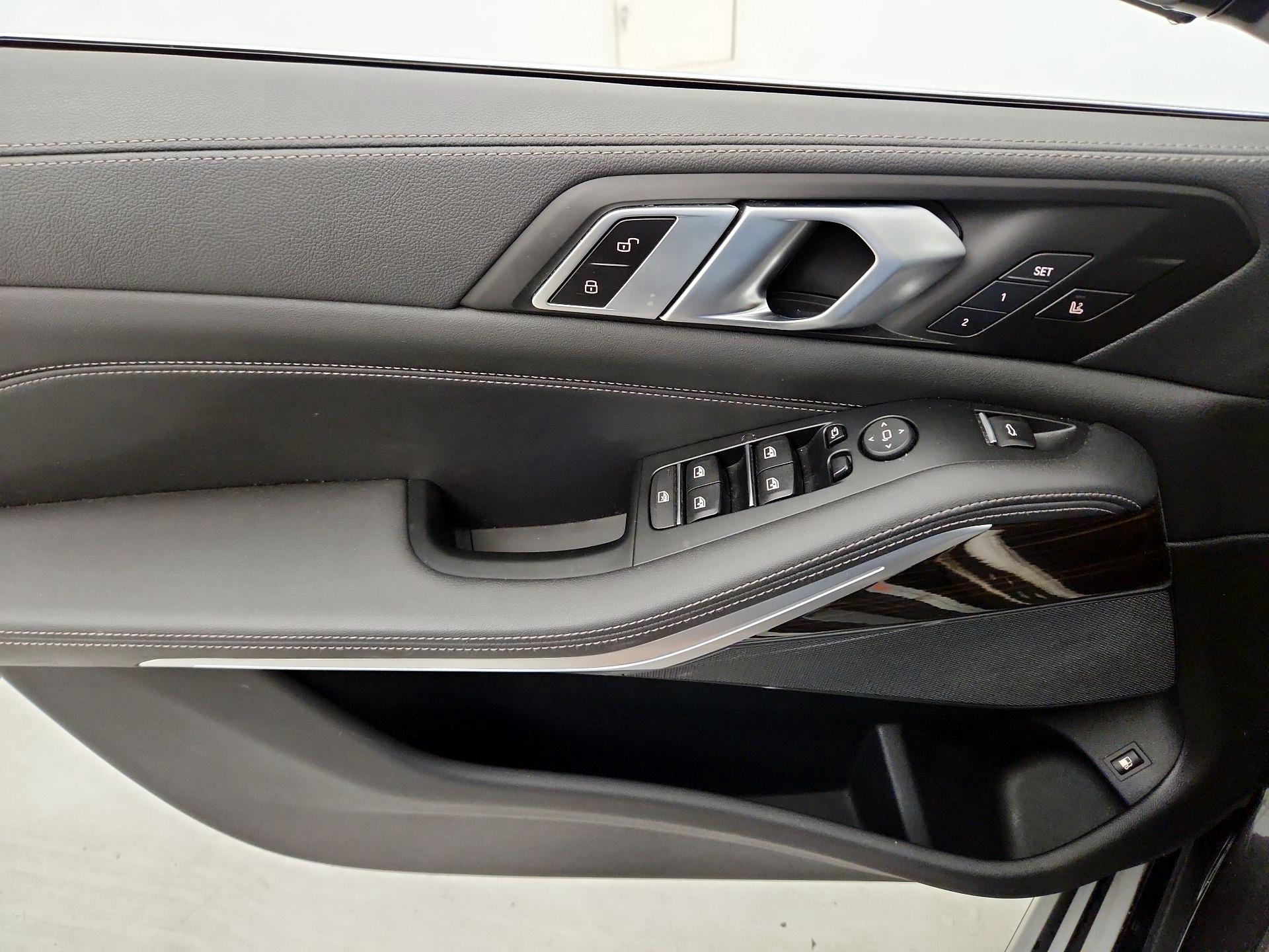 Thumbnail: 2023 BMW X5 - 12